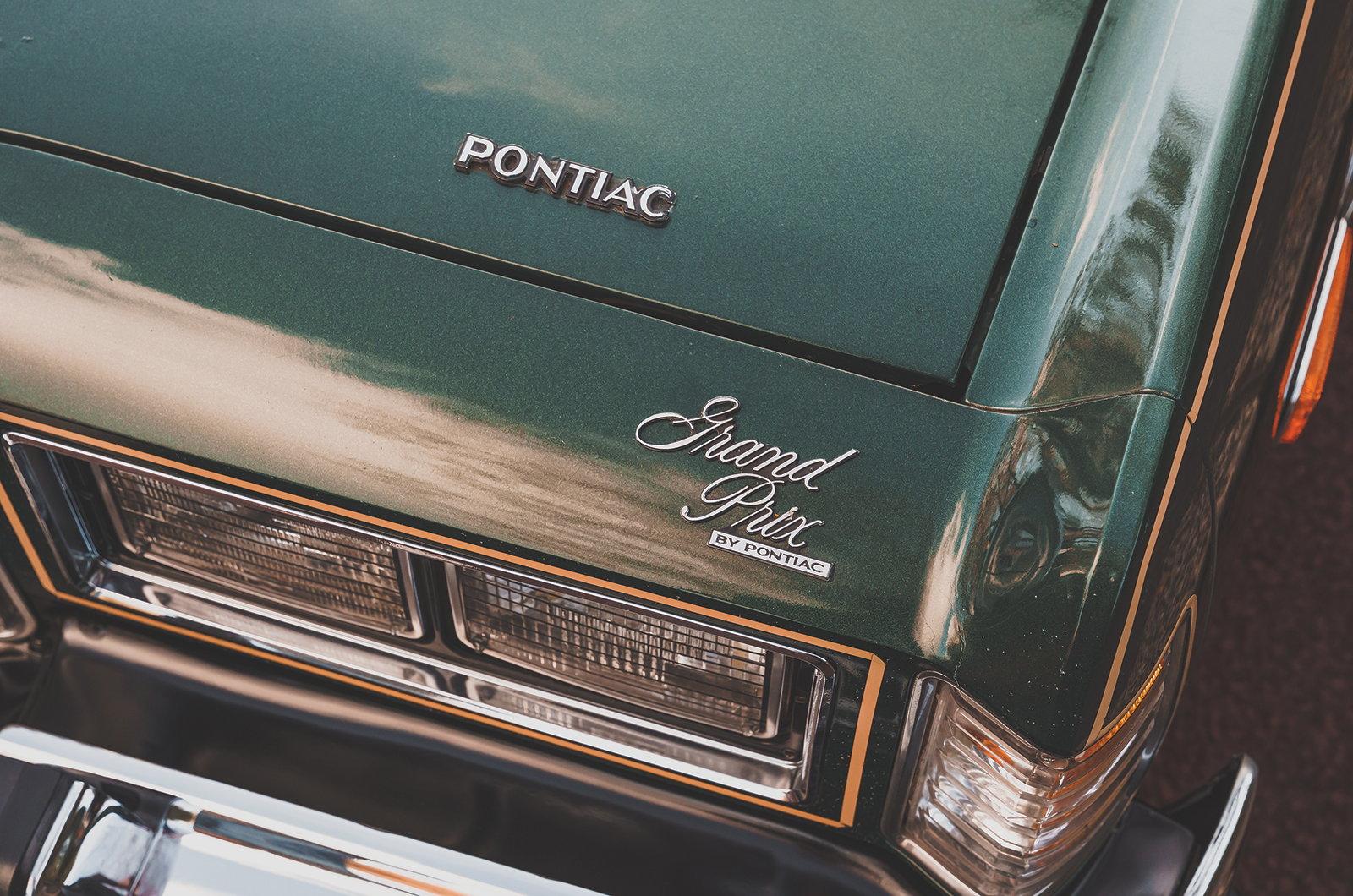 Classic & Sports Car – Pontiac Grand Prix: excess all areas