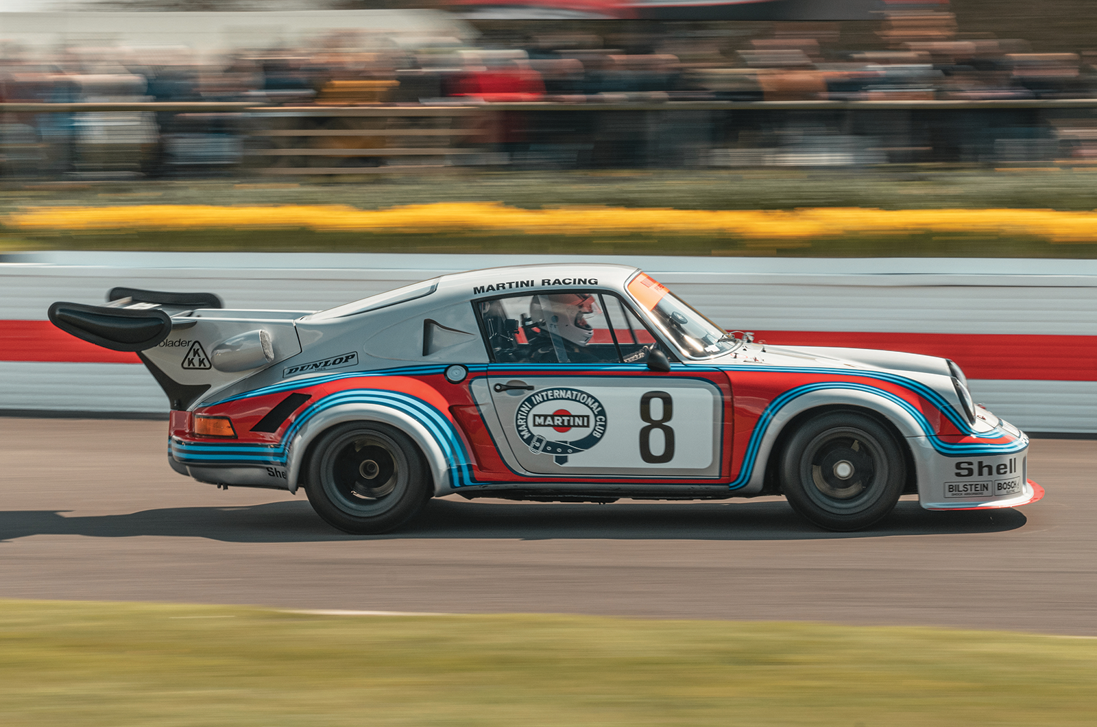 Classic & Sports Car – Porsche 911 turbo racers: blown away