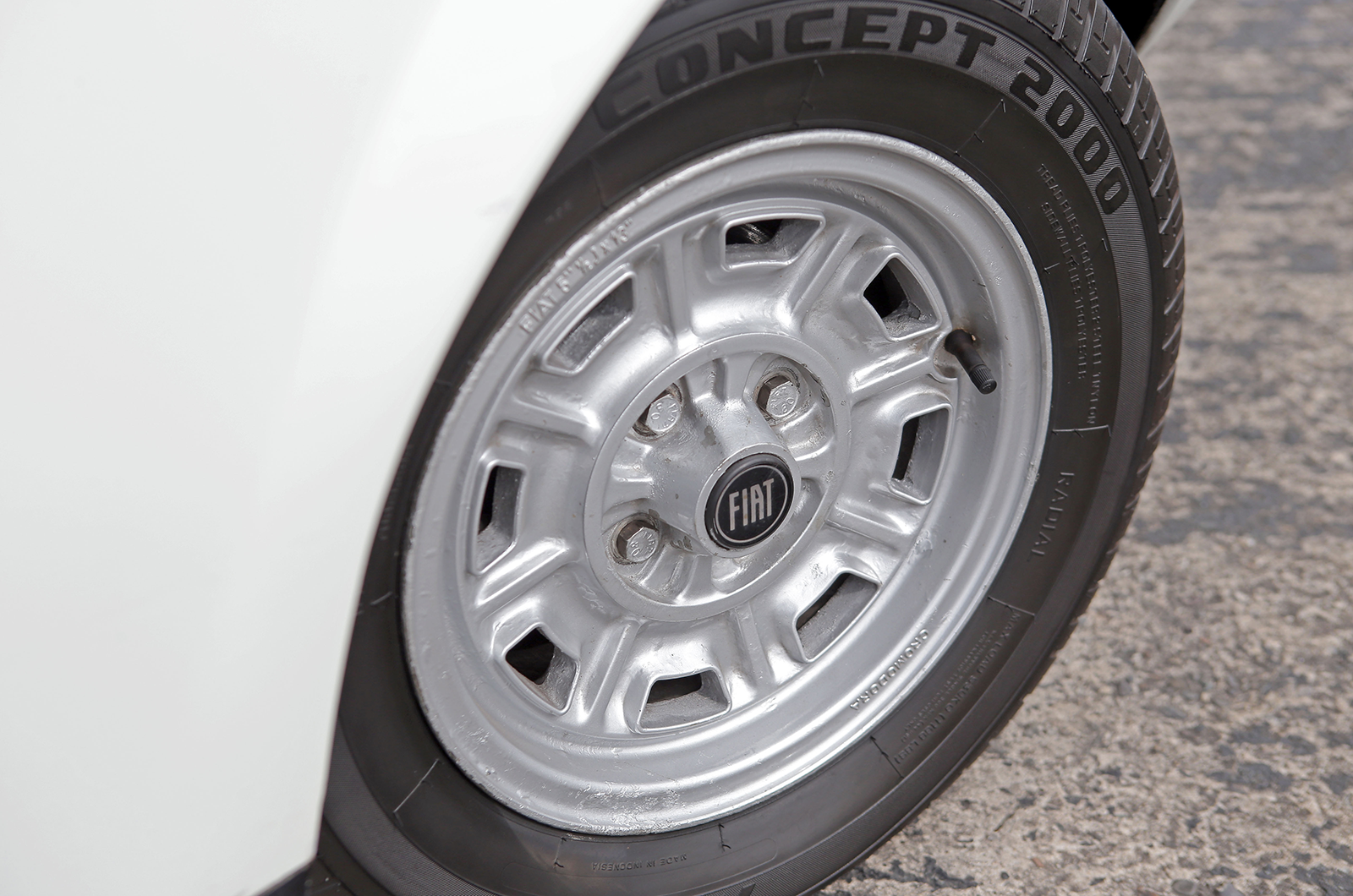 Classic & Sports Car – Fiat Samantha: Vignale’s little beauty