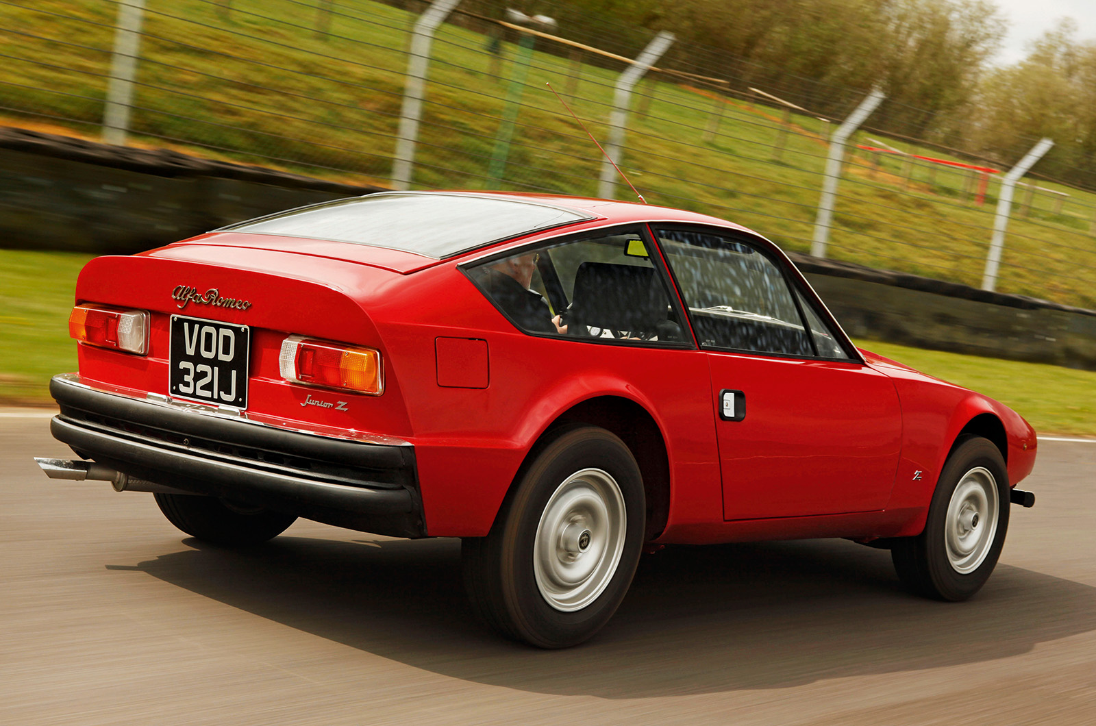 Classic & Sports Car – Alfa Romeo Giulia: celebrating the superb 105 series