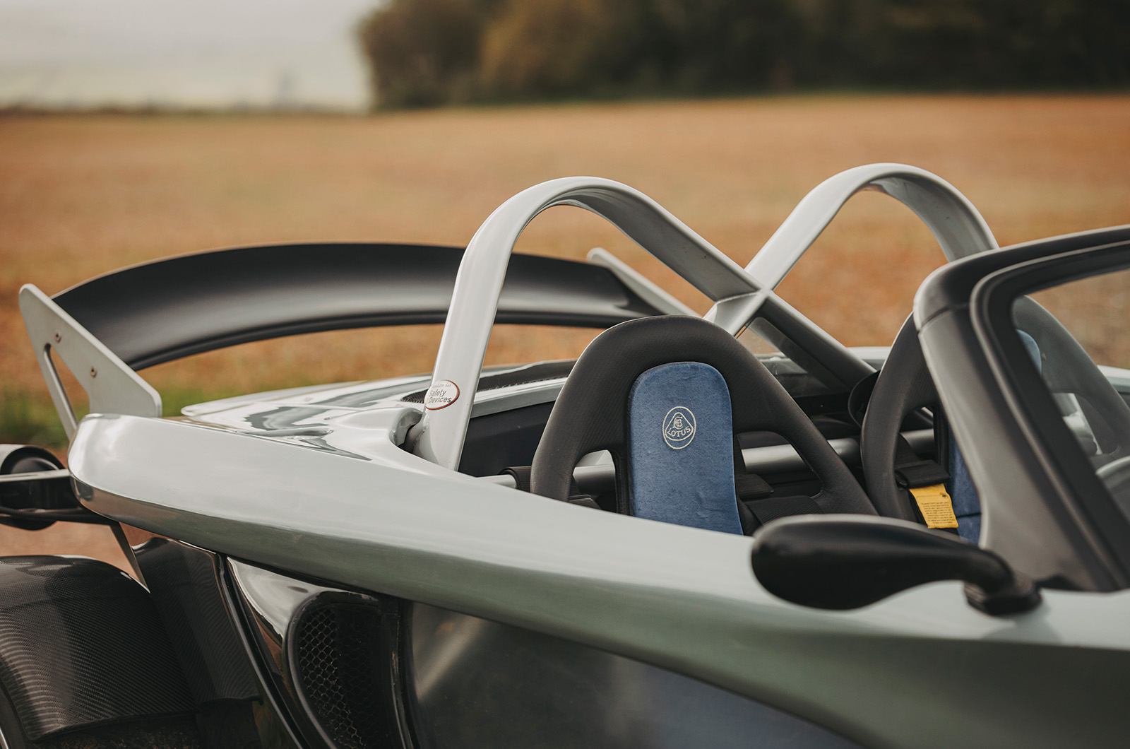 Classic & Sports Car – Renault Sport Spider vs Lotus 340R: diet poke