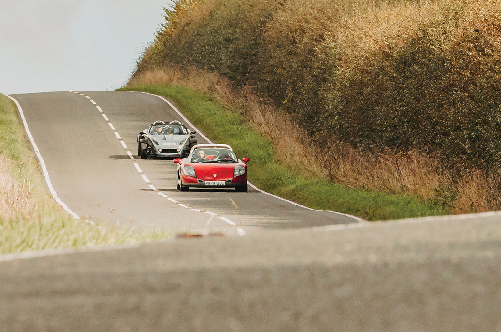 Classic & Sports Car – Renault Sport Spider vs Lotus 340R: diet poke