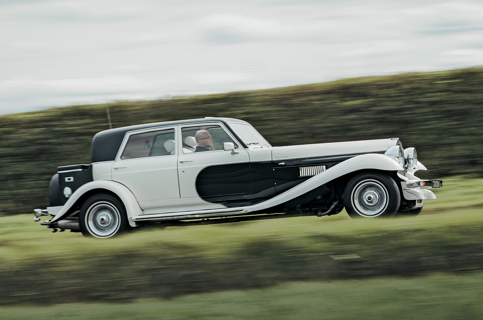 世界の名車PANTHER J73 金属製 Panther J72, De Ville, Rio, Lima and Kallista: family of felines