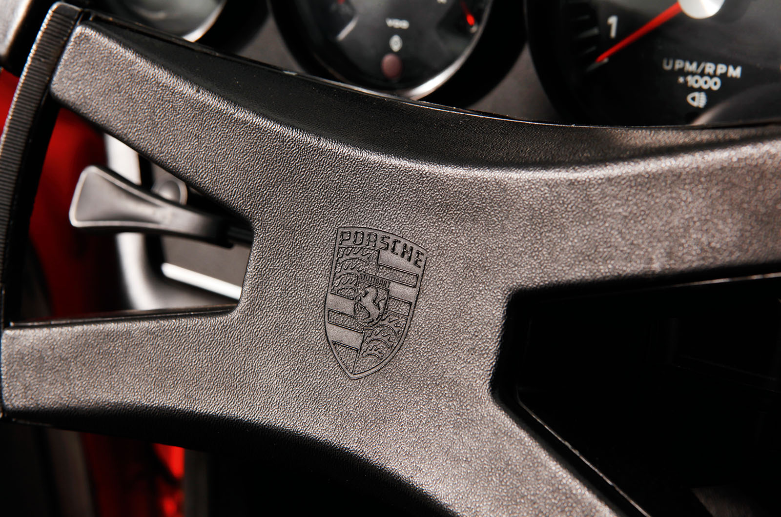 Classic & Sports Car – Porsche 911 Carrera RS 2.7 vs 930 turbo vs 959: extreme sports