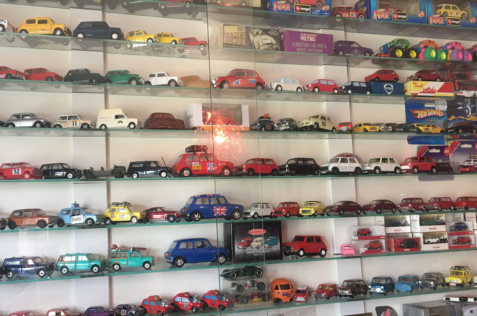 Classic & Sports Car – Also in my garage: classic Minis and memorabilia