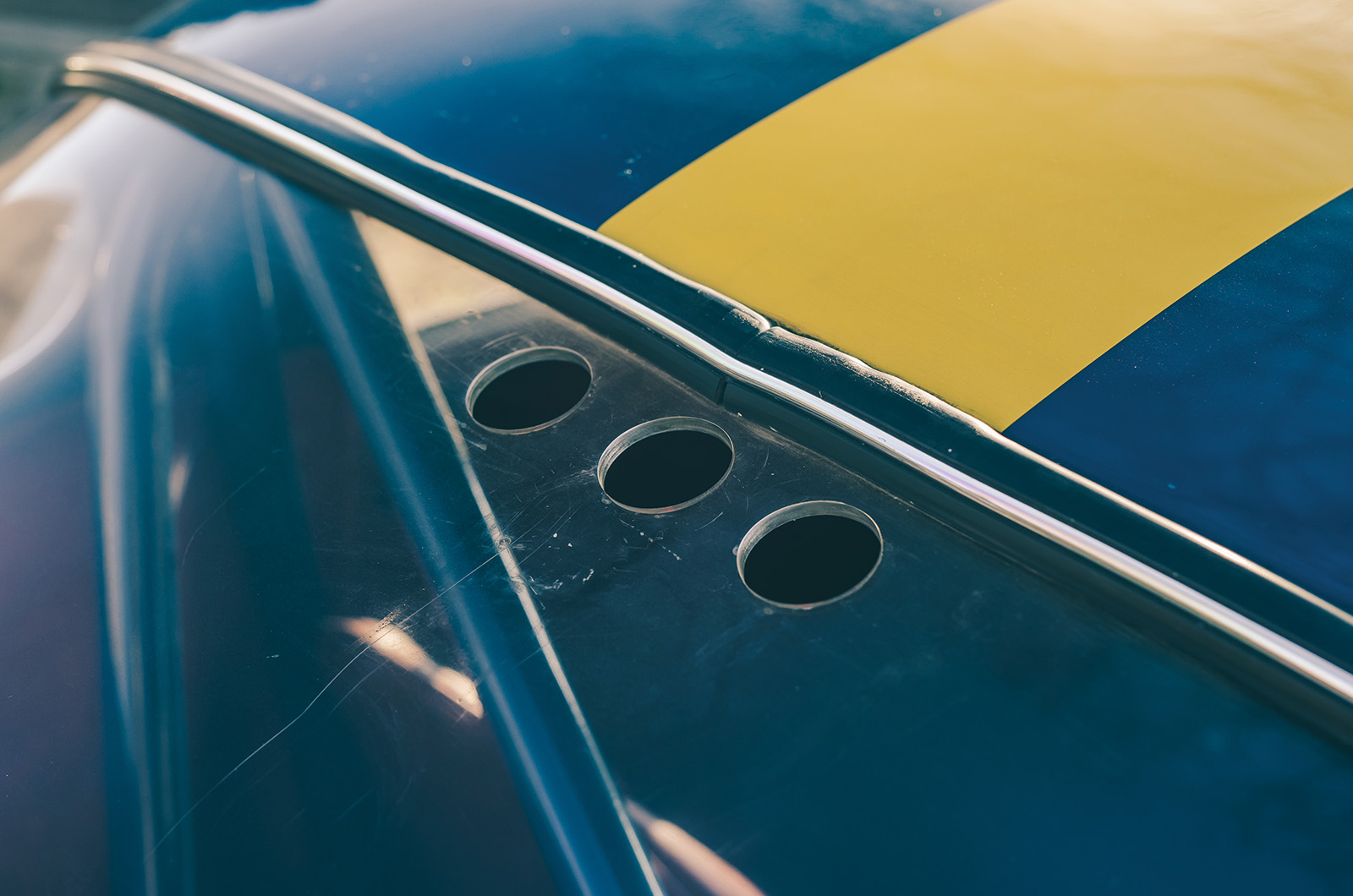 Classic & Sports Car – TVR Grantura: slip-sliding away