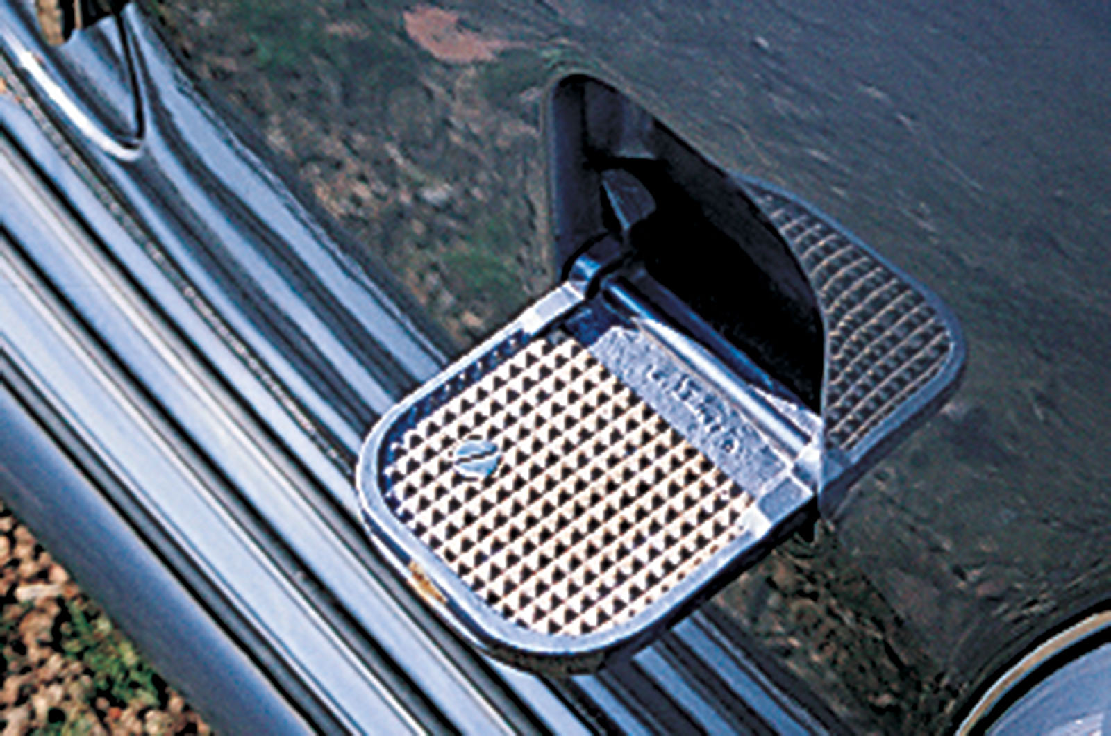 Classic & Sports Car – Triumph Dolomite Roadster Coupé: chasing waterfalls