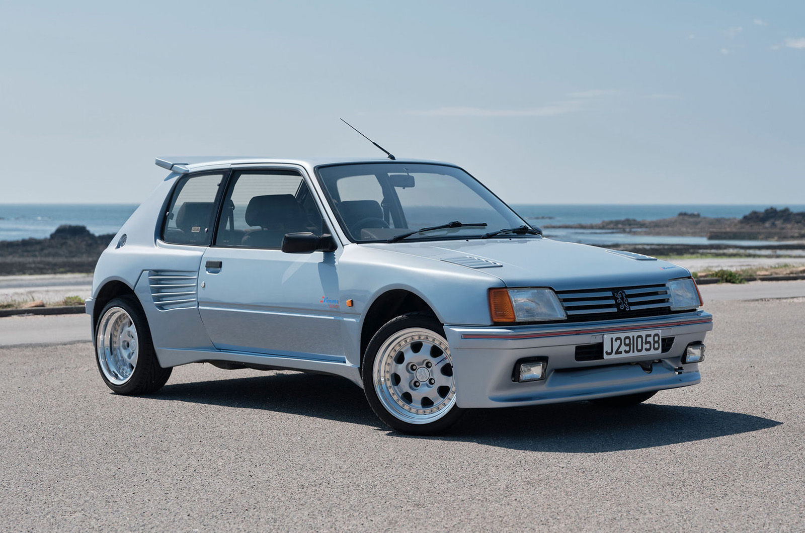 PEUGEOT 205 GTI rouge - Norev Rétro