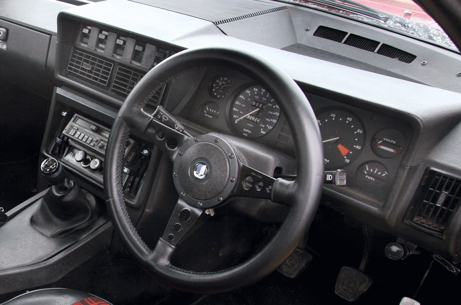 Classic & Sports Car – MGB GT vs Triumph TR7 vs Reliant Scimitar GTE: all-weather heroes