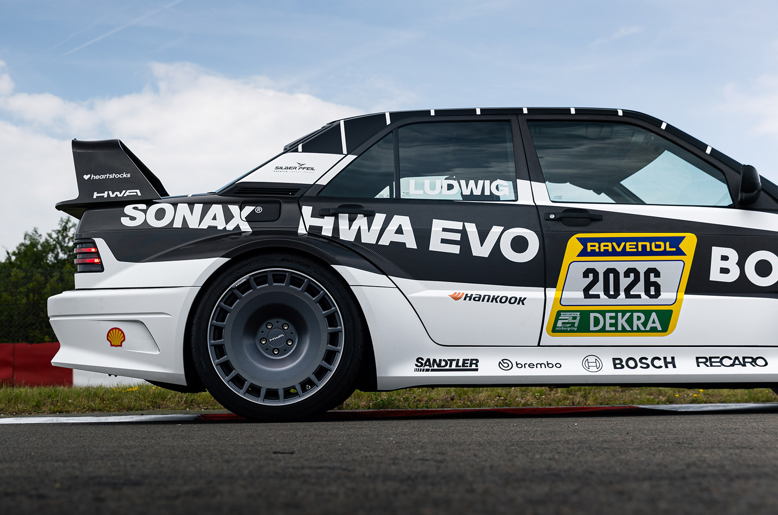 Classic & Sports Car – Mercedes-Benz 190E’s racing return in 2026 