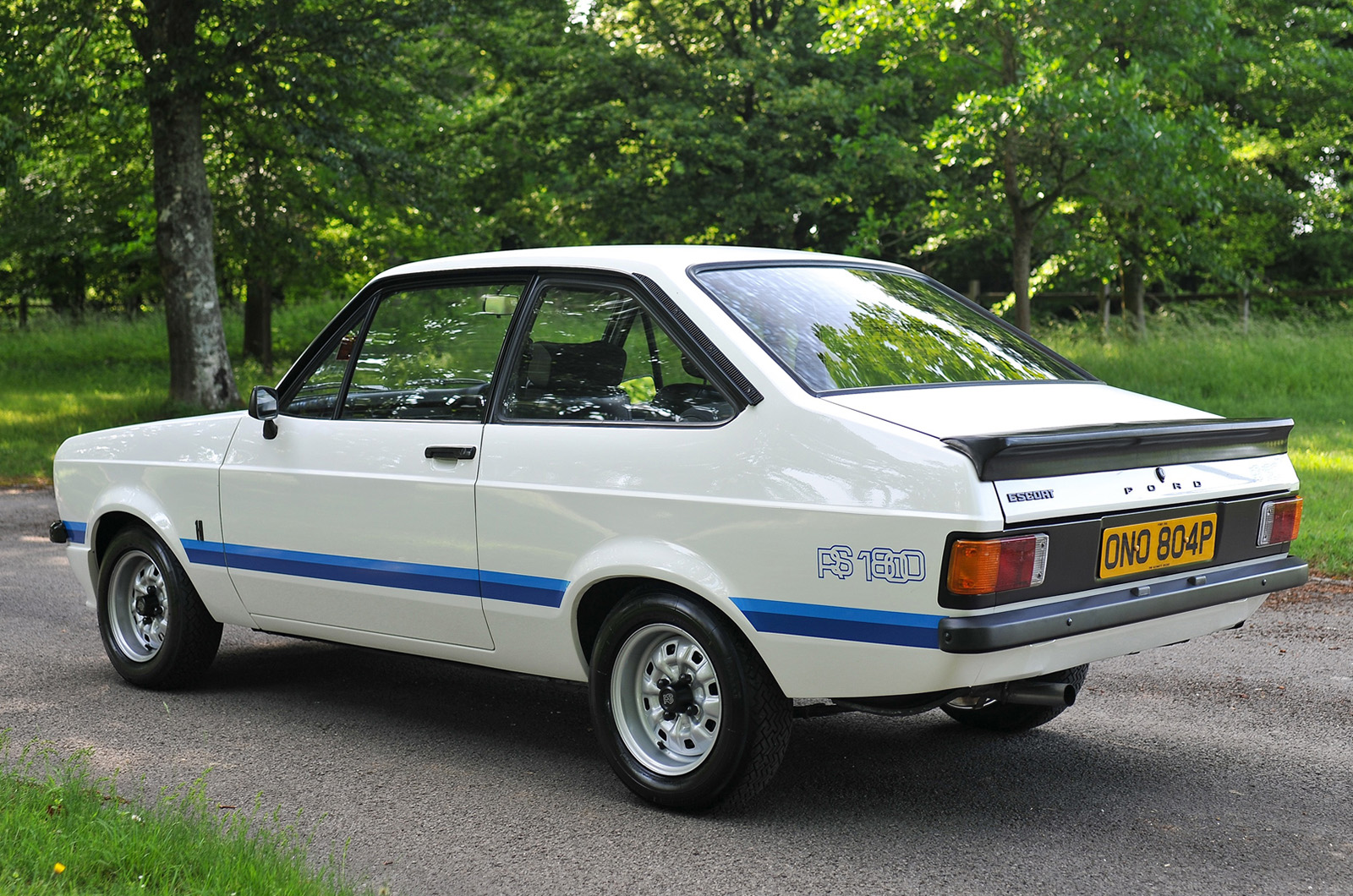 Classic & Sports Car – Ford Escort RS 1800 sets world record