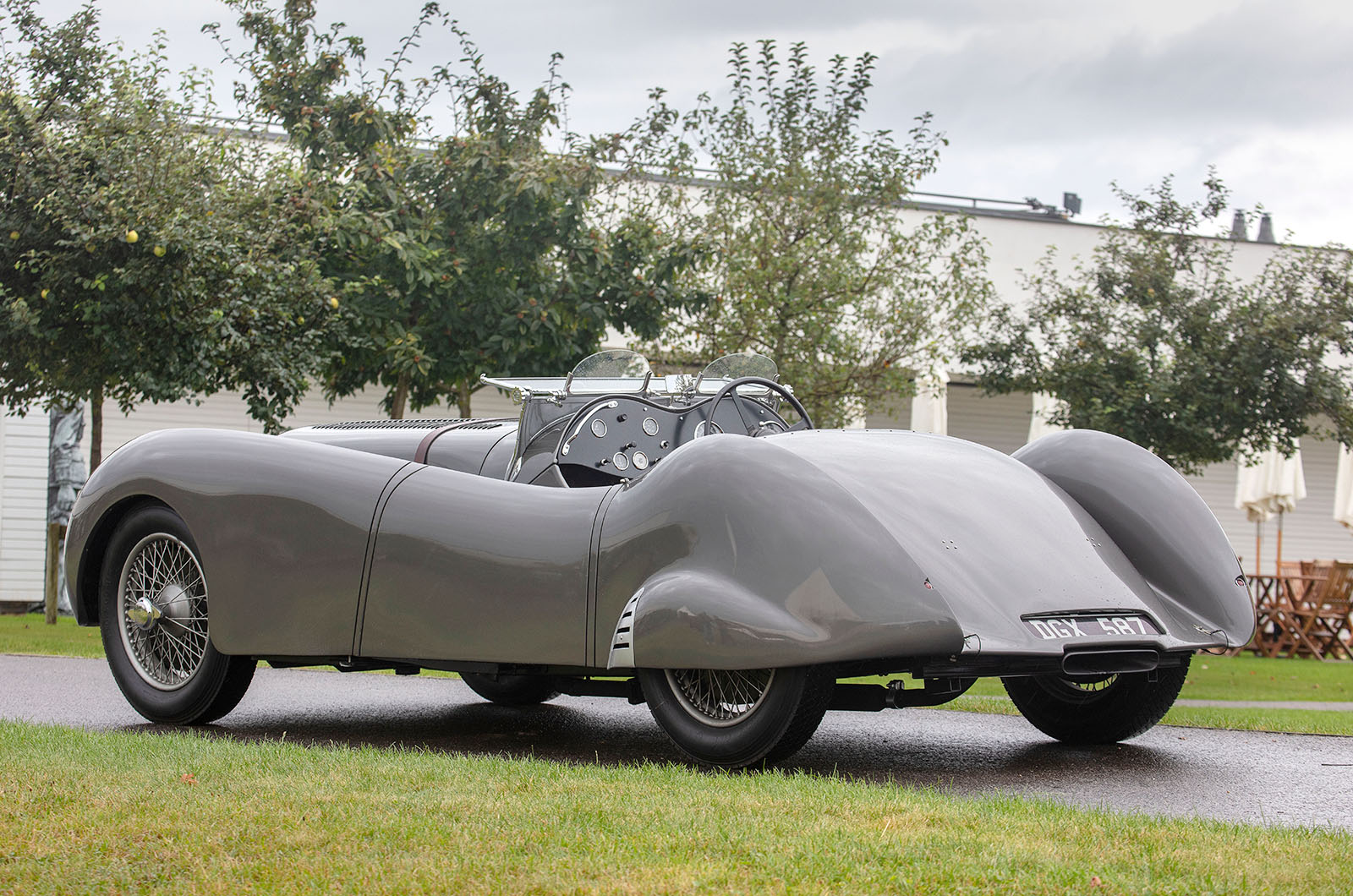 Classic & Sports Car – Jaguar SS100: Goodwood’s first winner