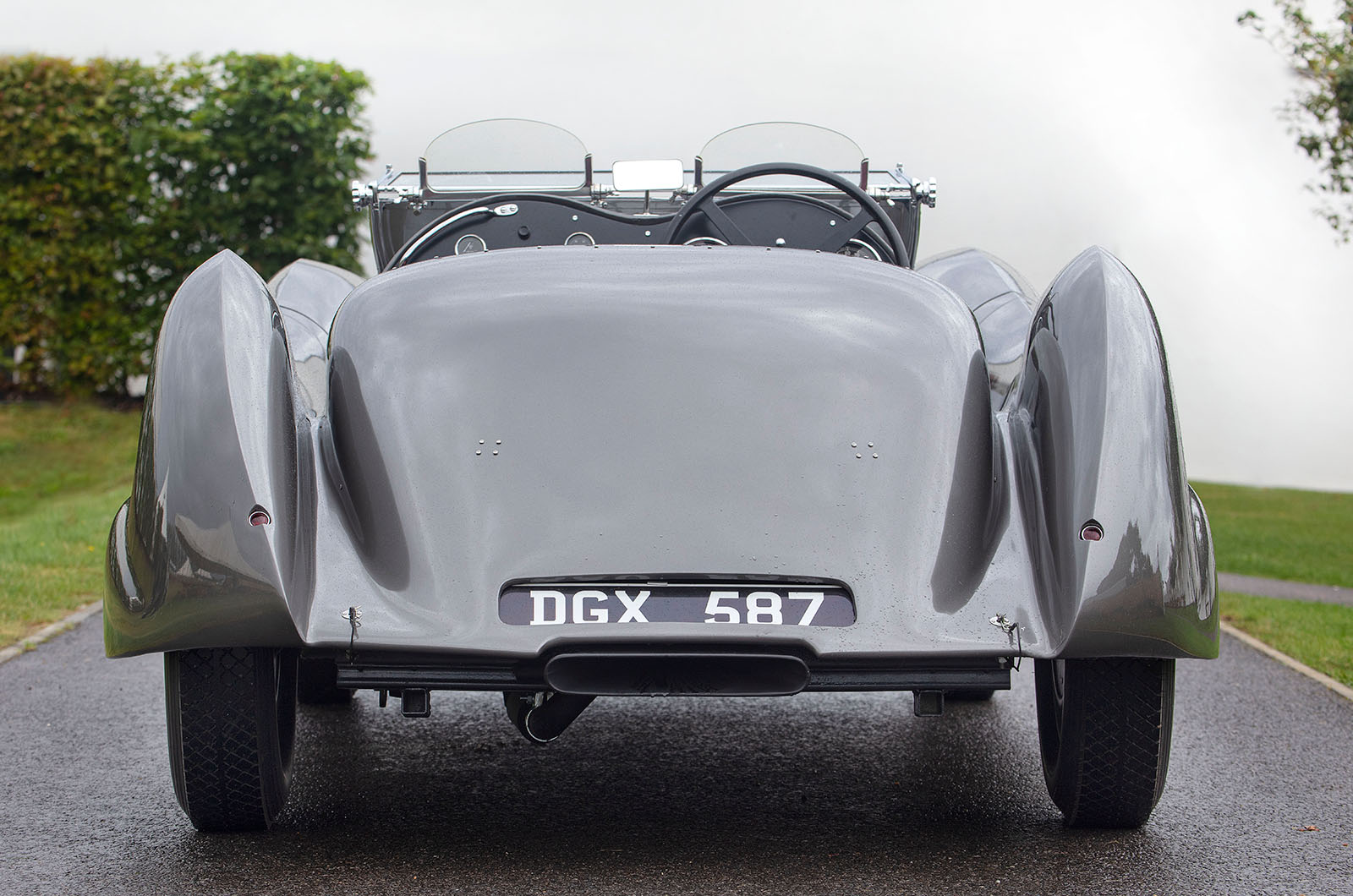 Classic & Sports Car – Jaguar SS100: Goodwood’s first winner