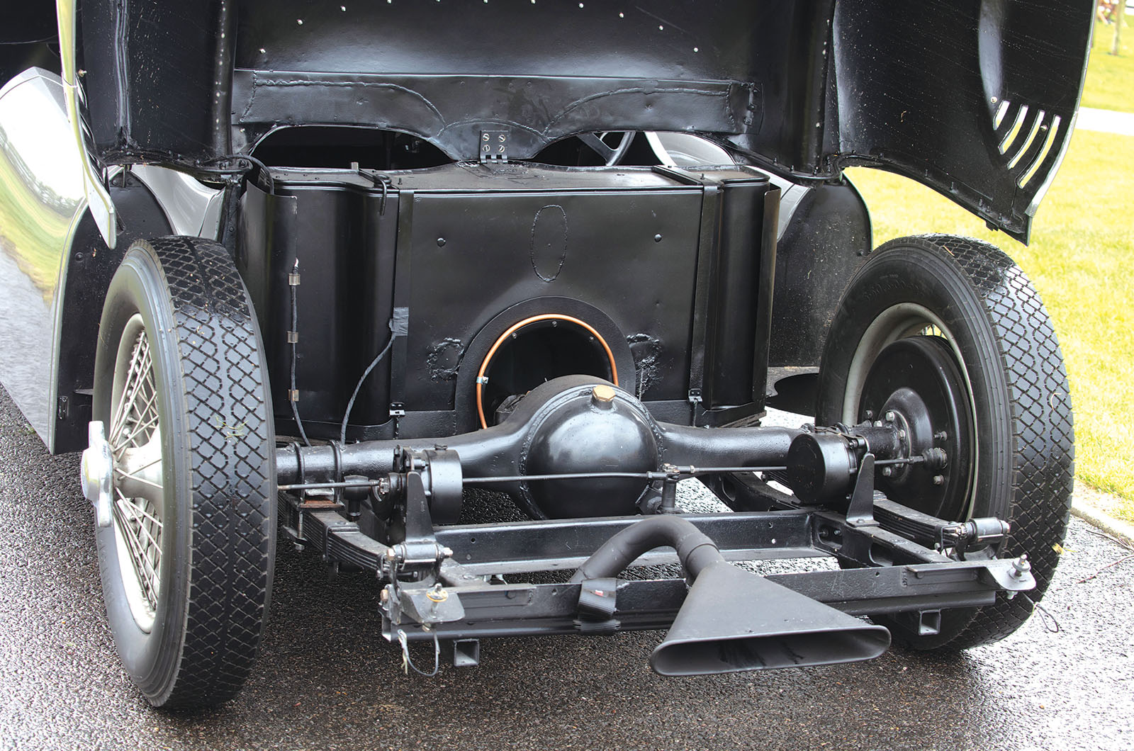 Classic & Sports Car – Jaguar SS100: Goodwood’s first winner