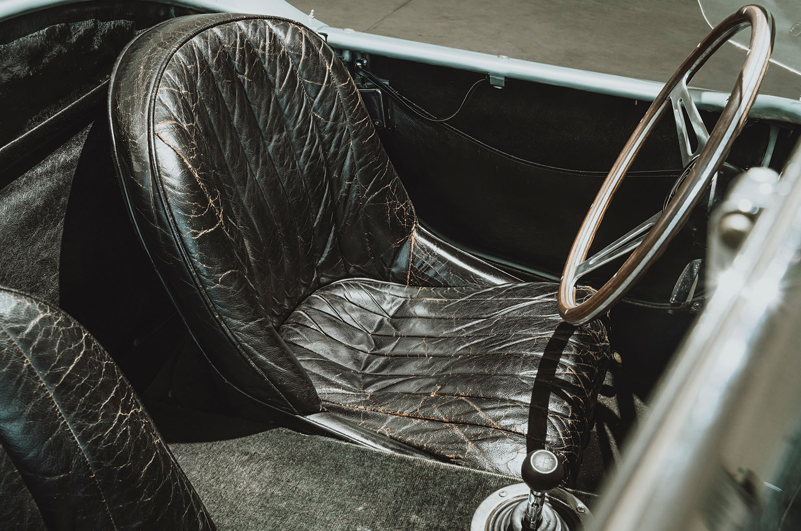 Classic & Sports Car – AC Cobra 289: return of the space cowboy