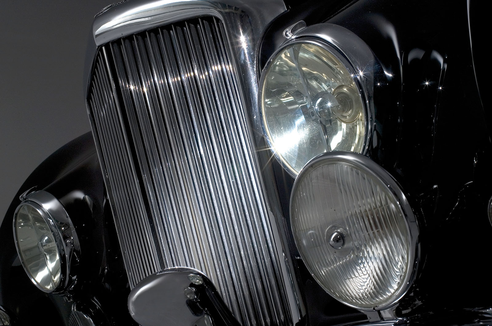 Classic & Sports Car – Bentley R-type Continental: elegance in excelsis