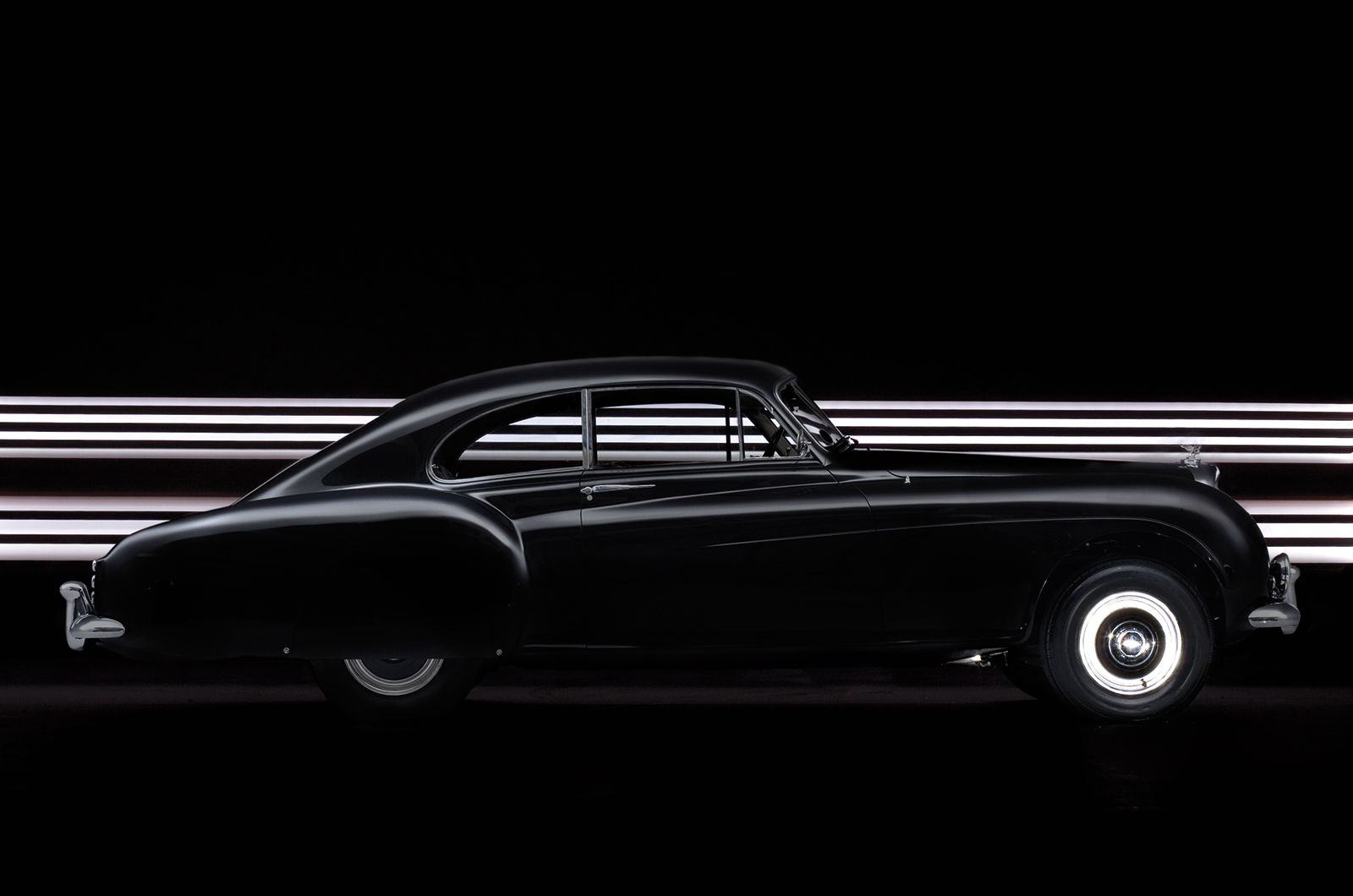 Classic & Sports Car – Bentley R-type Continental: elegance in excelsis