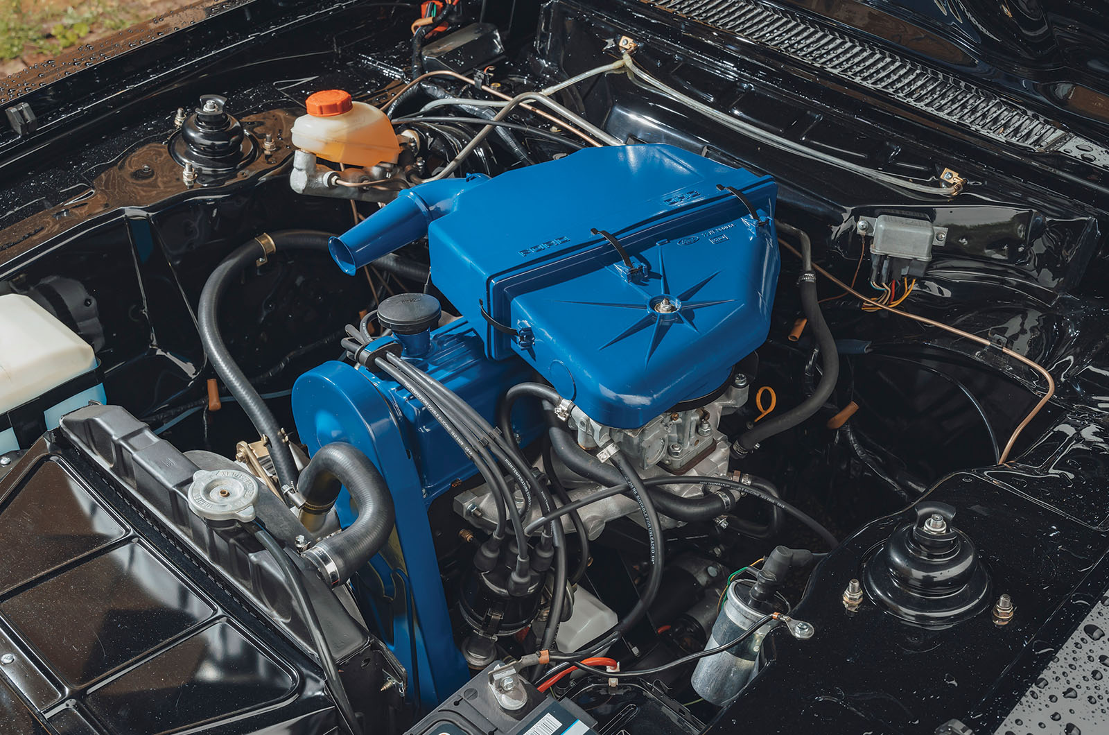 Classic & Sports Car – Ford Capri II vs Toyota Celica vs Vauxhall Firenza: style on a budget