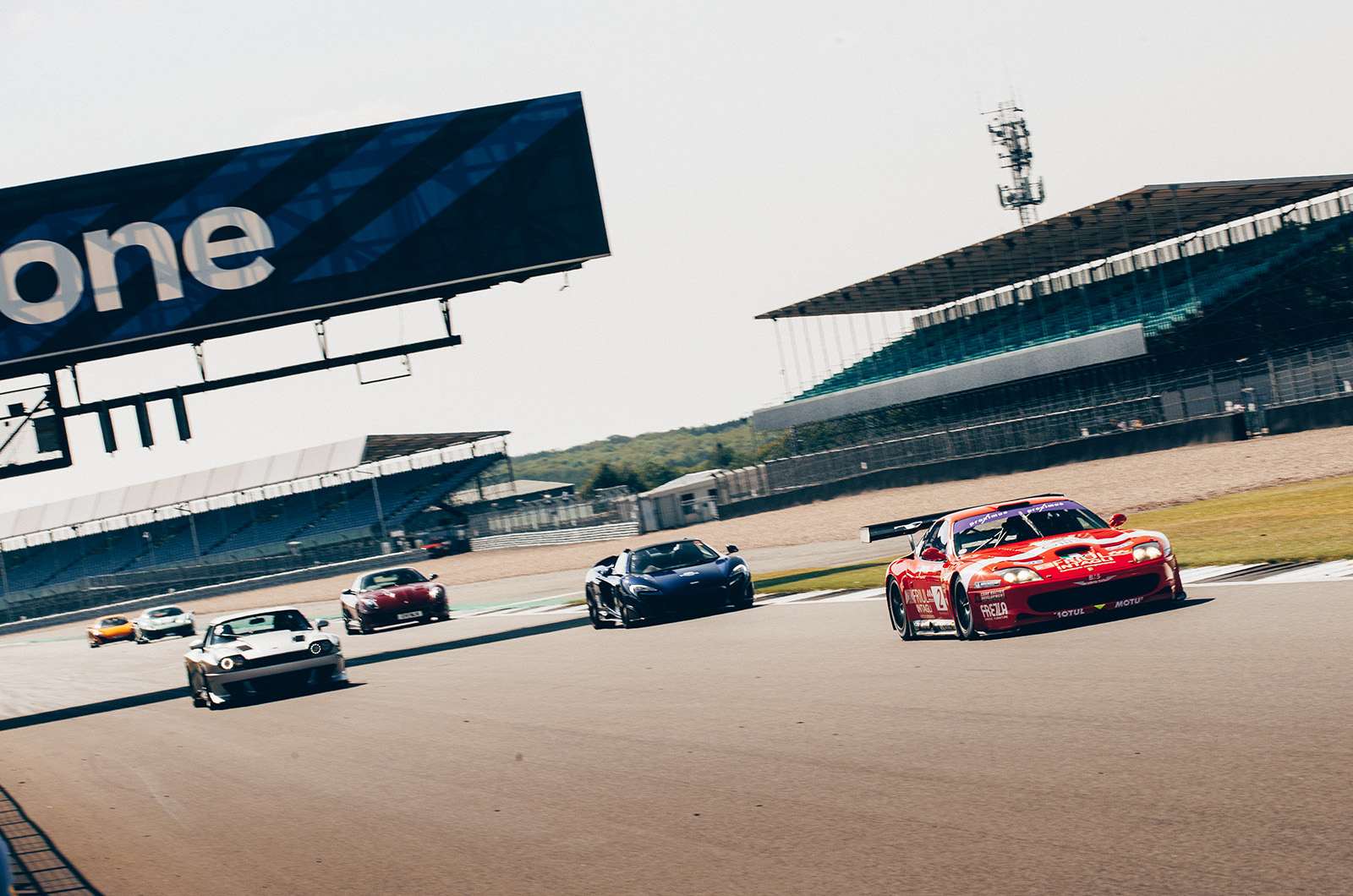 Classic & Sports Car – Inside Supercar Driver’s Secret Meet: undercover millionaire