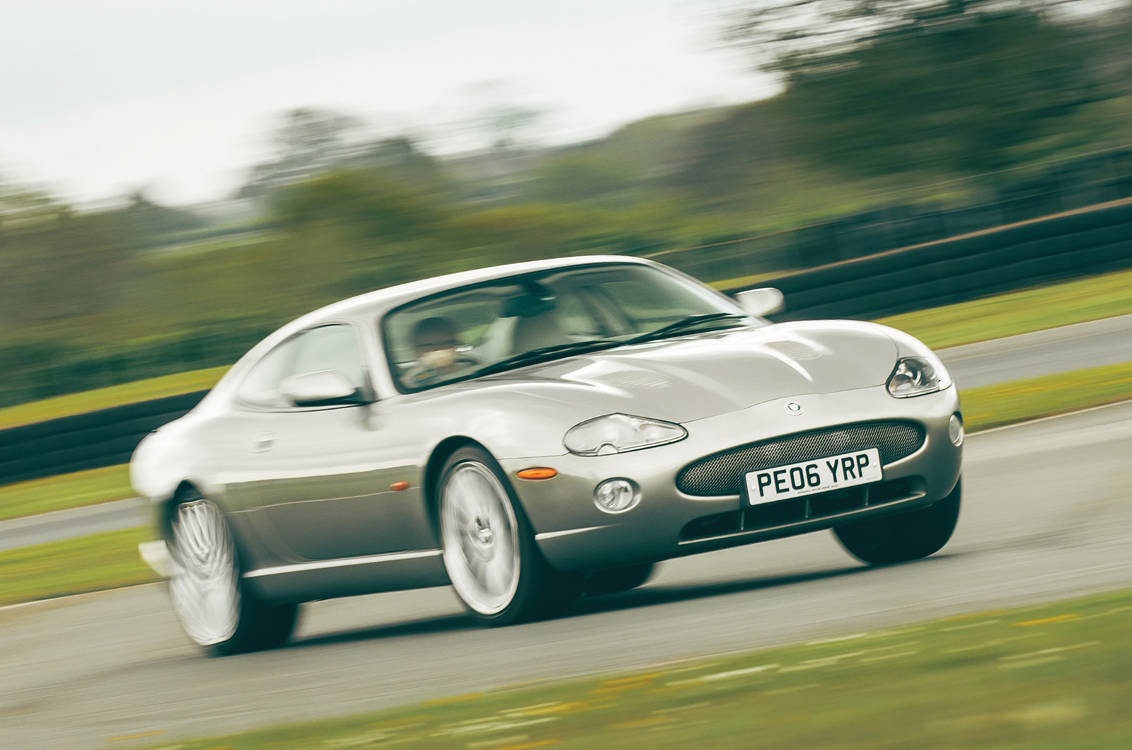 Classic & Sports Car – Best of British V8s: a royal rumble