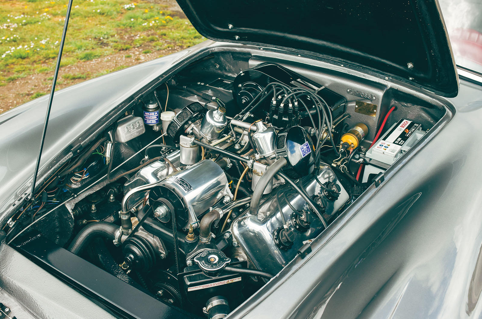 Classic & Sports Car – Best of British V8s: a royal rumble