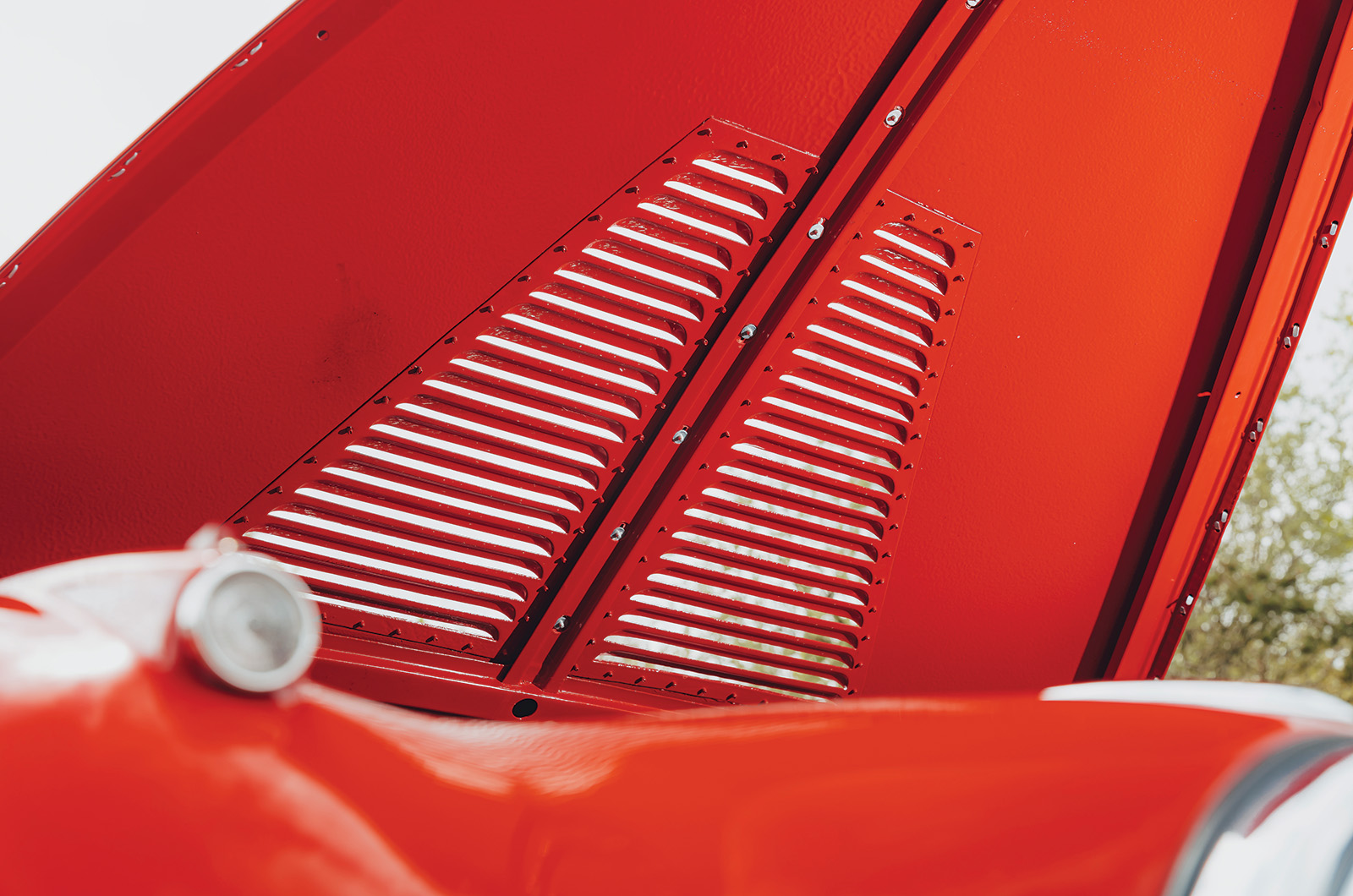 Classic & Sports Car – Jaguar E-type, Mk1 and Mk2: John Coombs’ modified Big Cats