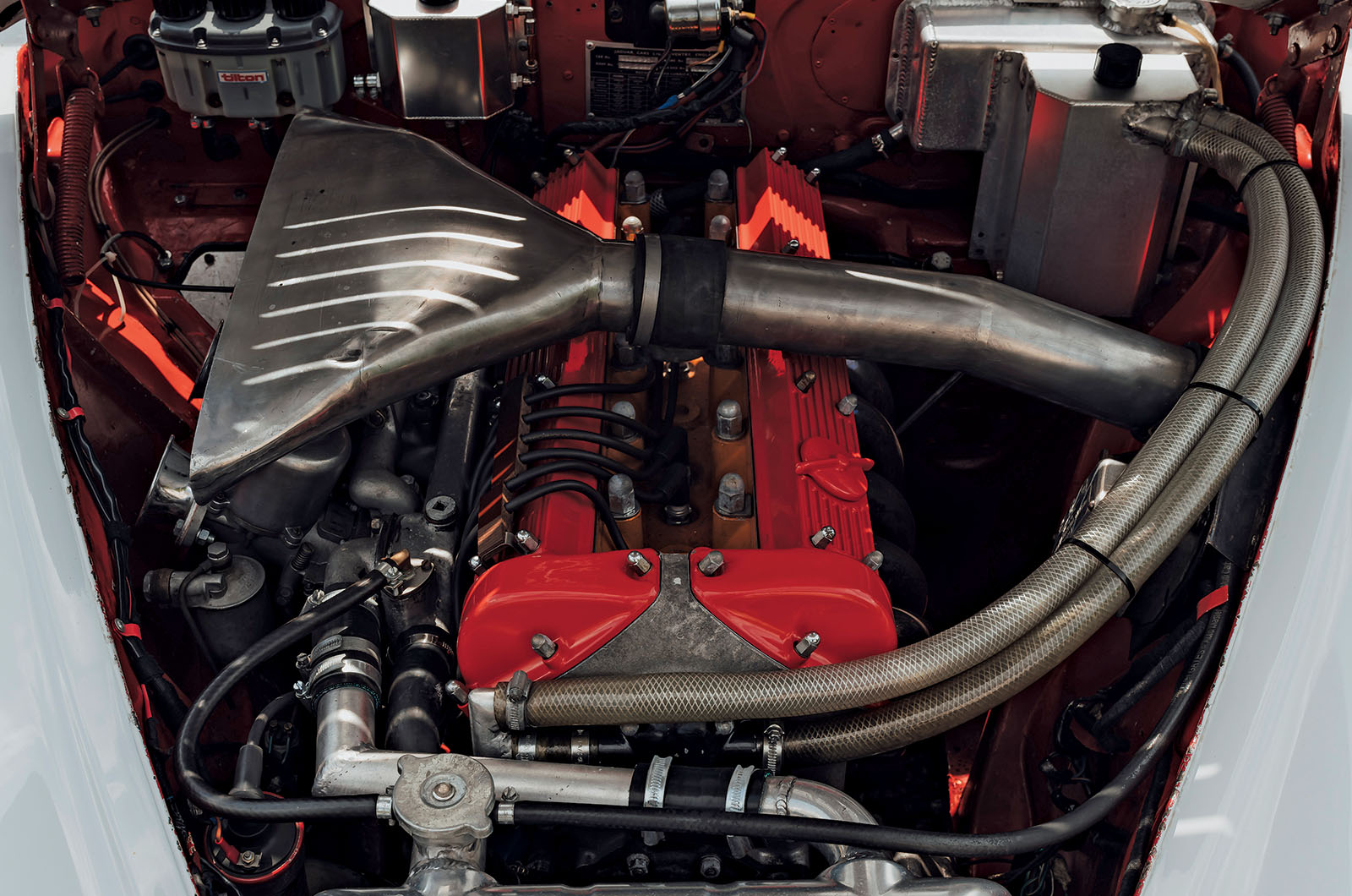 Classic & Sports Car – Jaguar E-type, Mk1 and Mk2: John Coombs’ modified Big Cats