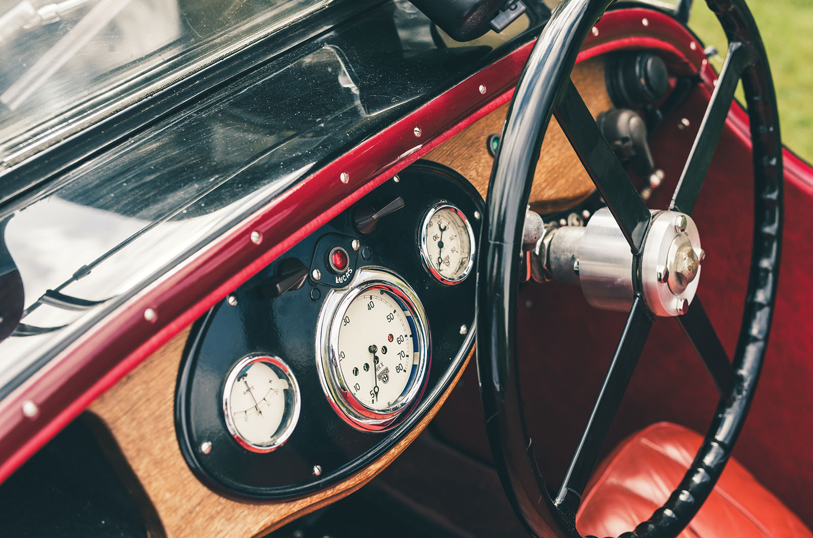 Classic & Sports Car – Wolseley Hornet Special: bodies of evidence