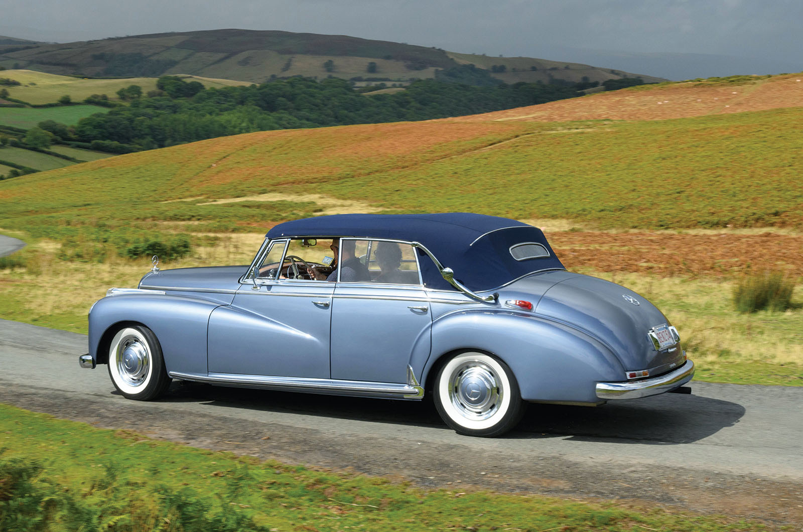 Classic & Sports Car – Concours classics in Wales: glamour on the go