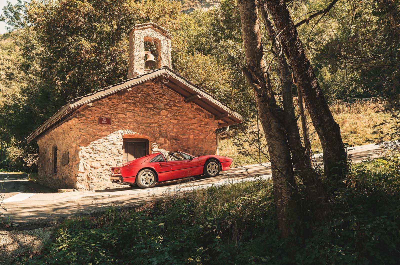 Classic & Sports Car – Ferrari 308GTS: king of the mountains