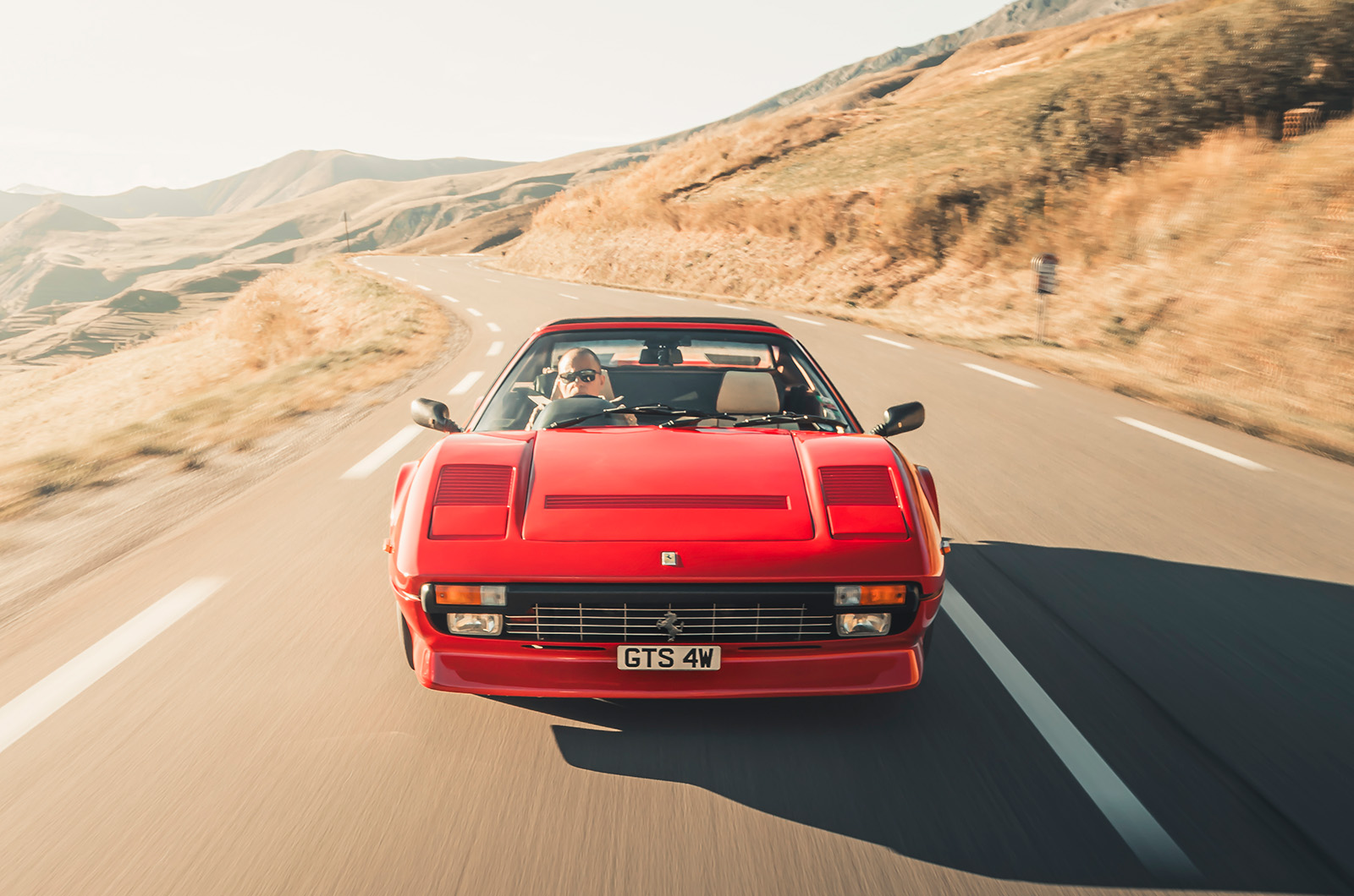 Classic & Sports Car – Ferrari 308GTS: king of the mountains