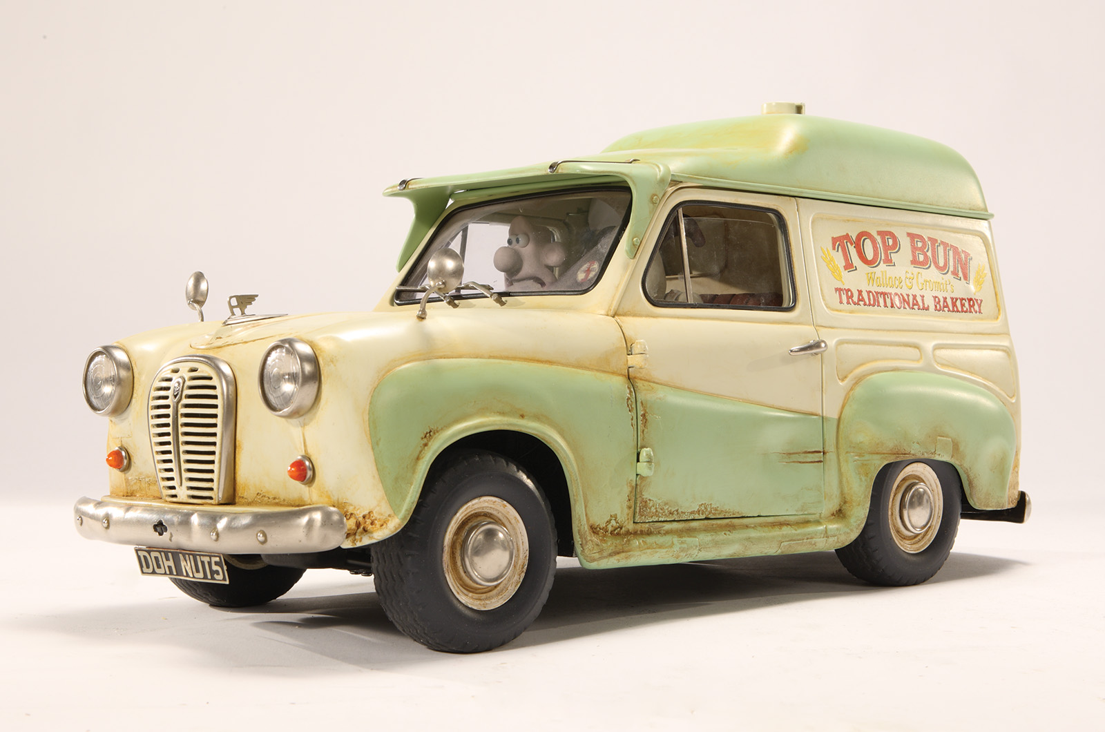 Classic & Sports Car – Wallace & Gromit’s Austin A35: a labour of loaf