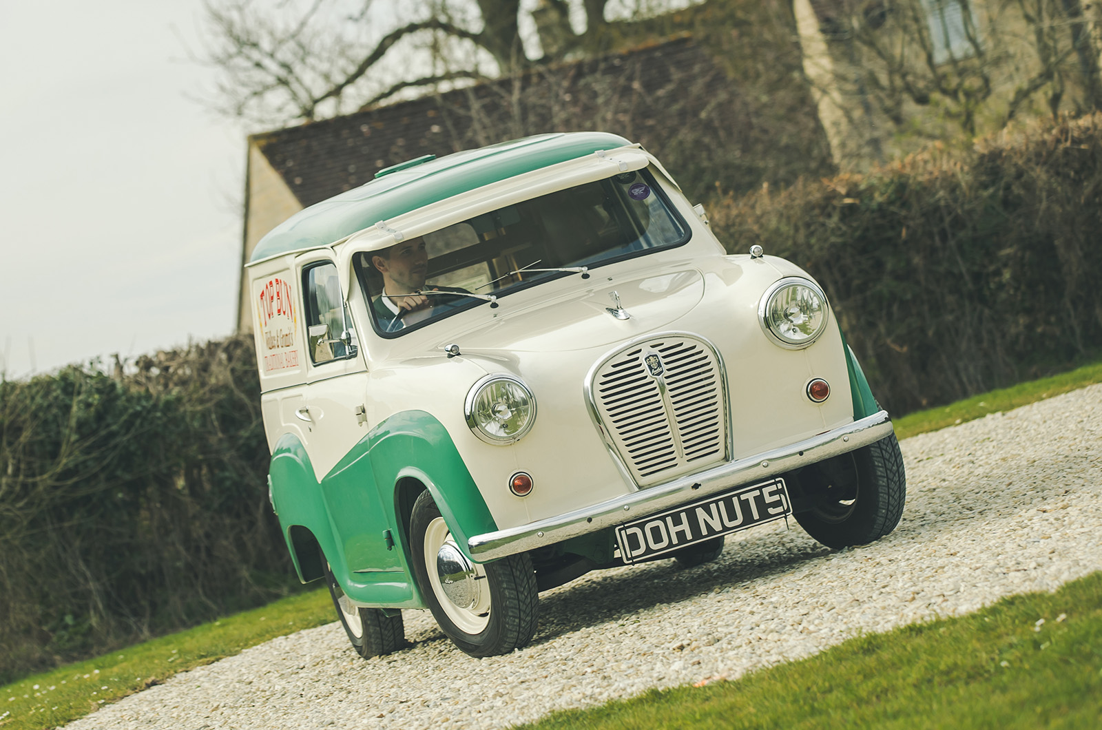 Classic & Sports Car – Wallace & Gromit’s Austin A35: a labour of loaf
