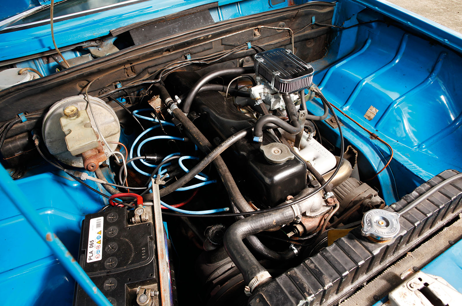 Classic & Sports Car – Ford, Triumph, Volvo, Rover, Audi, Datsun, Wolseley and Vauxhall: barge poll