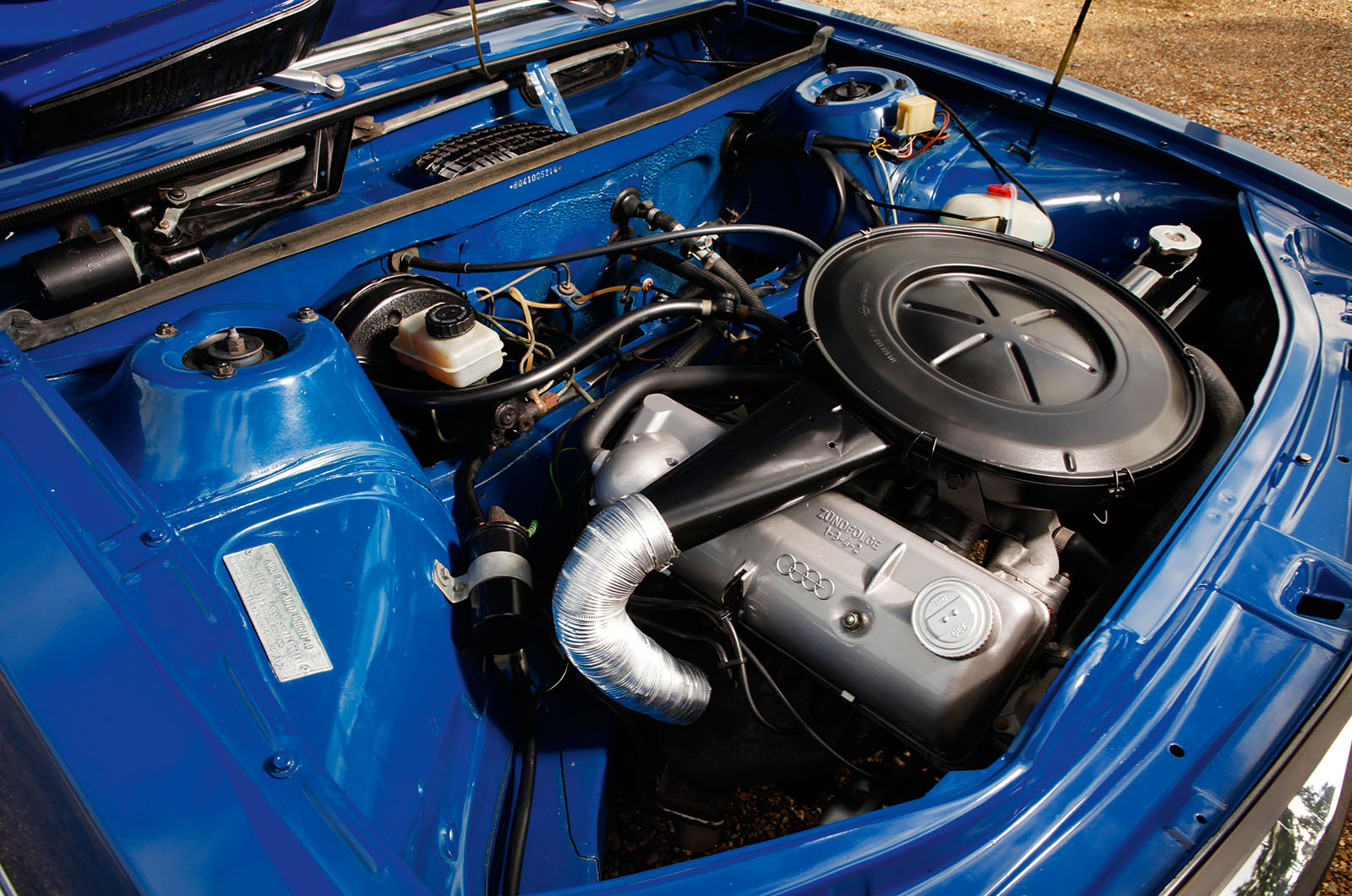 Classic & Sports Car – Ford, Triumph, Volvo, Rover, Audi, Datsun, Wolseley and Vauxhall: barge poll