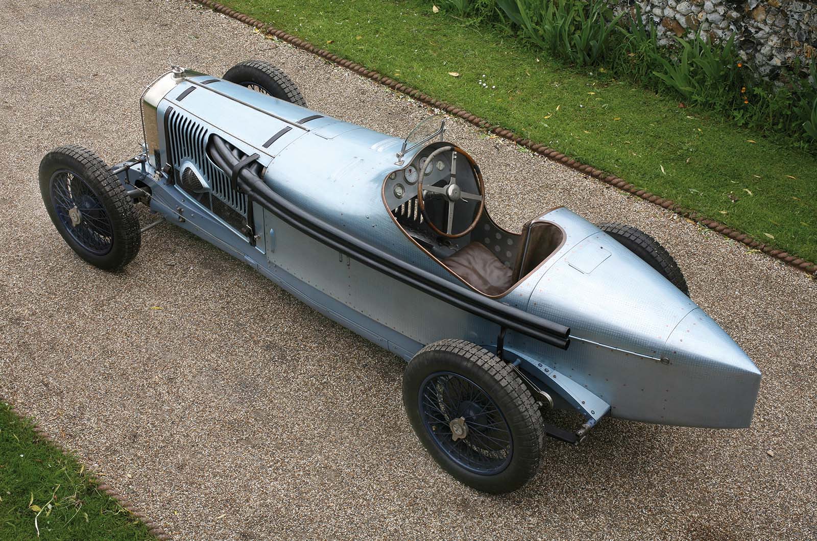 Classic & Sports Car – Delage 2LCV V12: a racer’s dozen