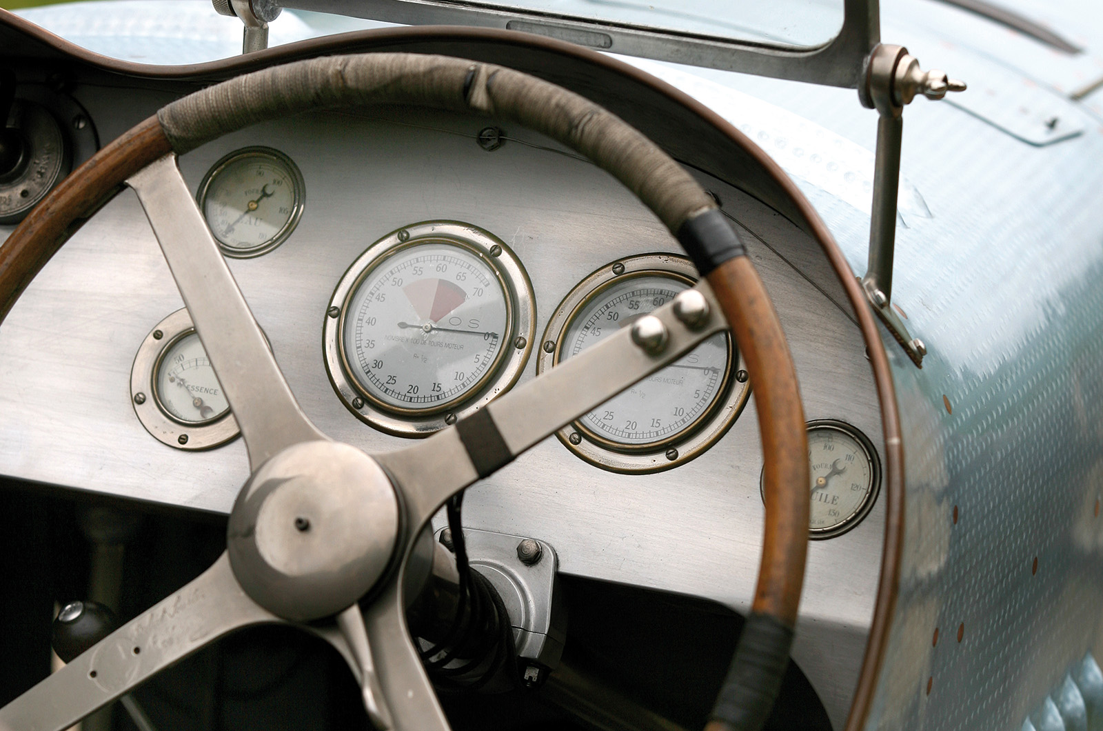 Classic & Sports Car – Delage 2LCV V12: a racer’s dozen