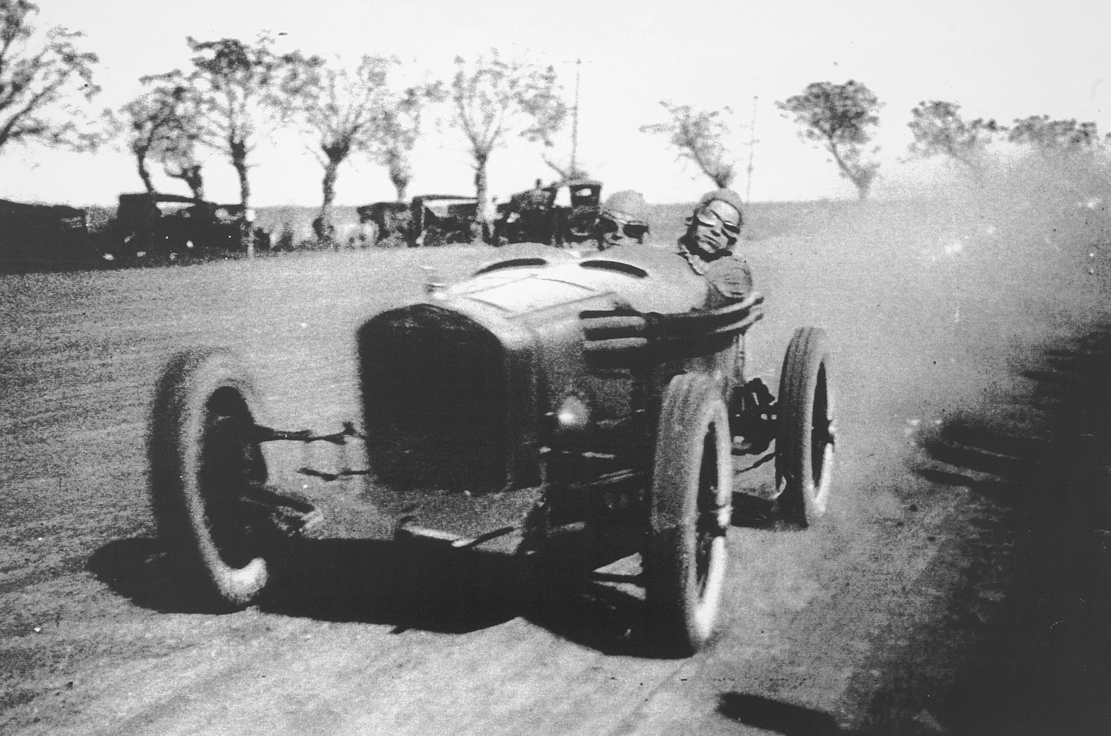 Classic & Sports Car – Delage 2LCV V12: a racer’s dozen