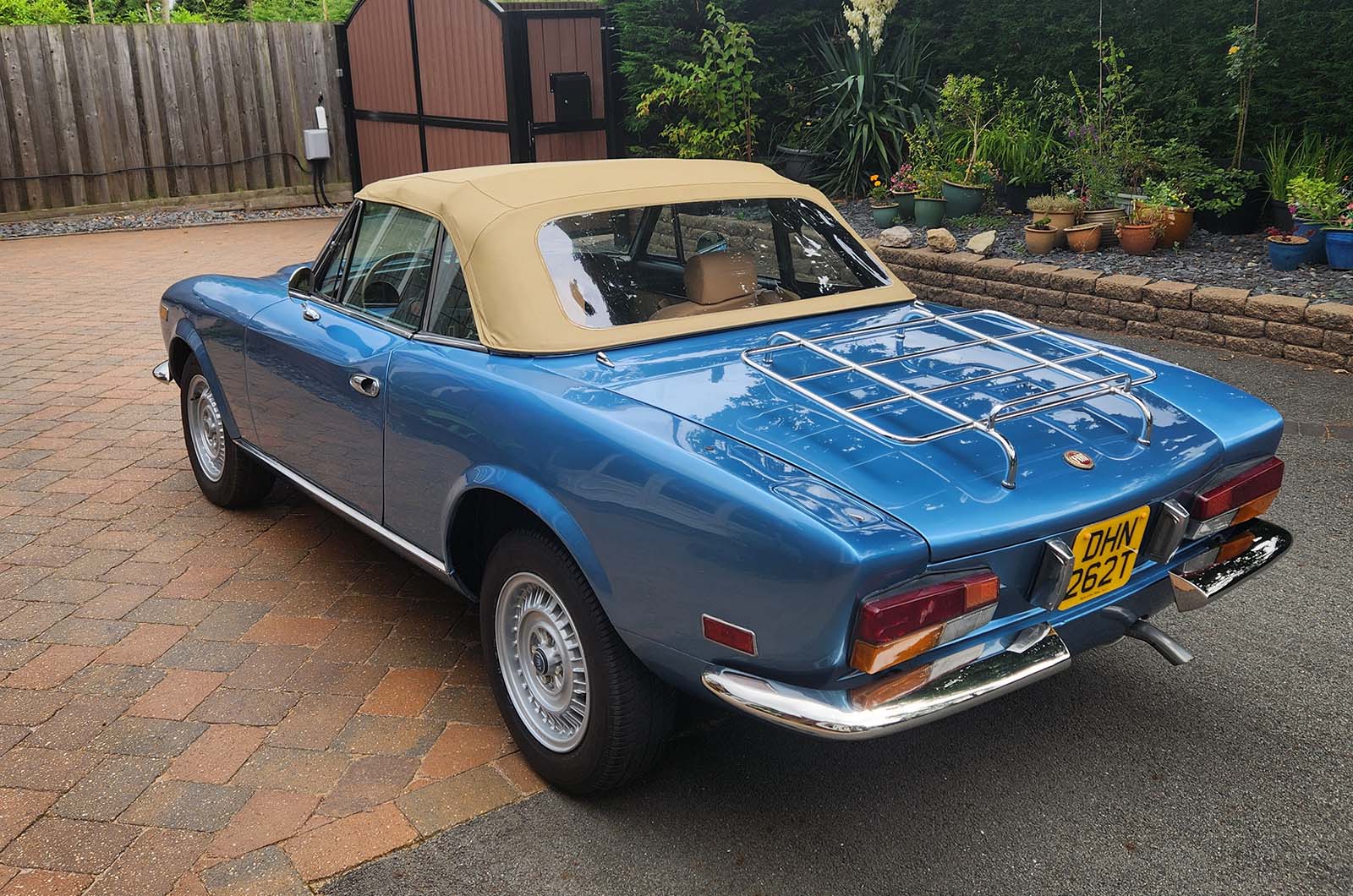 Classic & Sports Car – Your classic: Fiat 124 Sport Spider