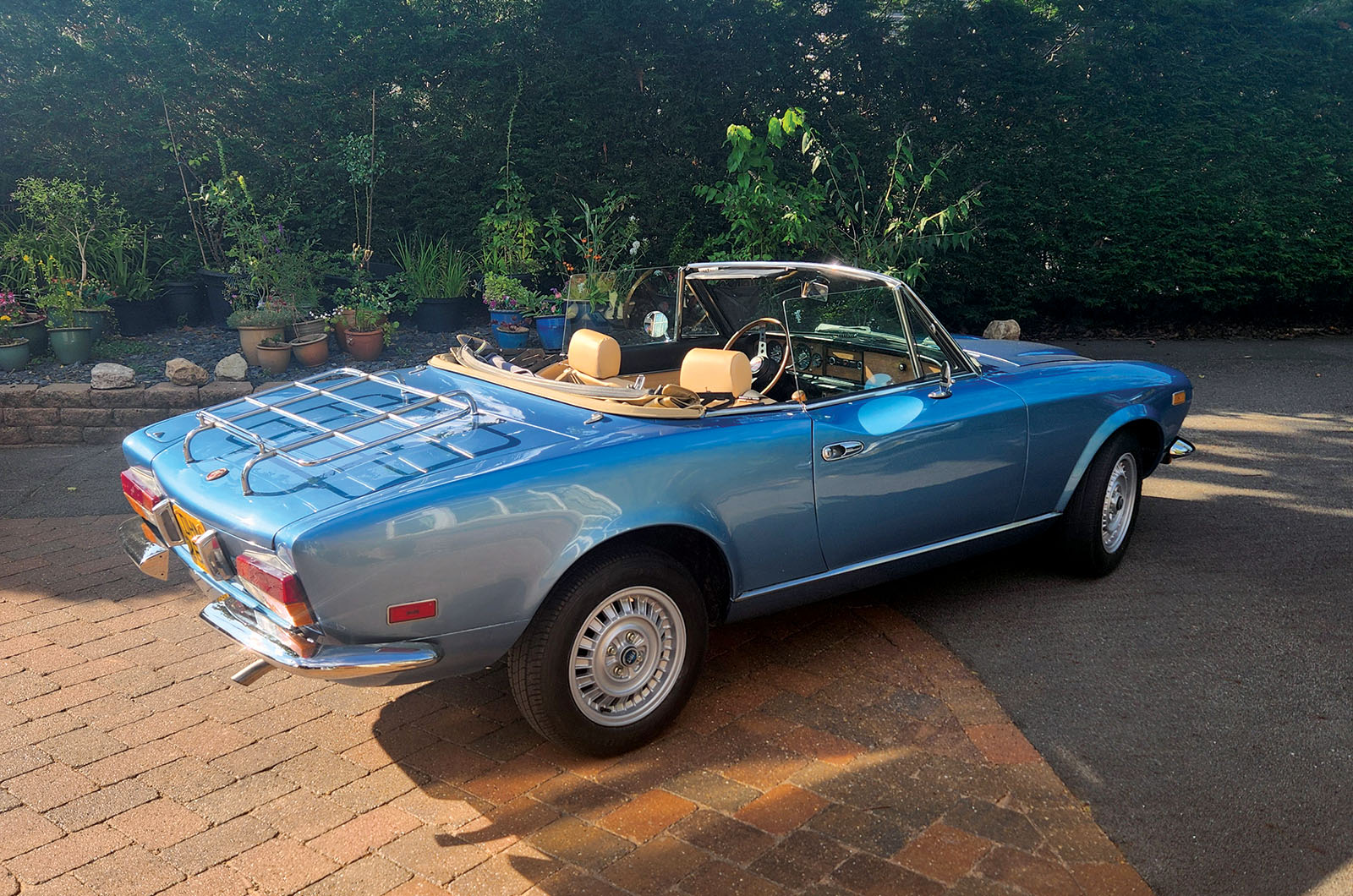 Your classic: Fiat 124 Sport Spider | Classic & Sports Car