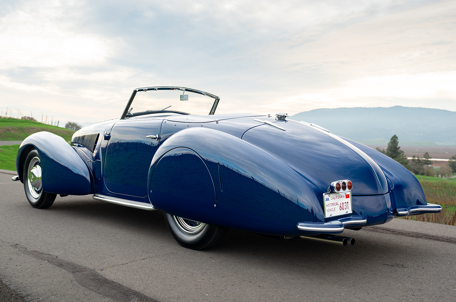 Classic & Sports Car – Unique Alfa Romeo 8C is Best of the Best