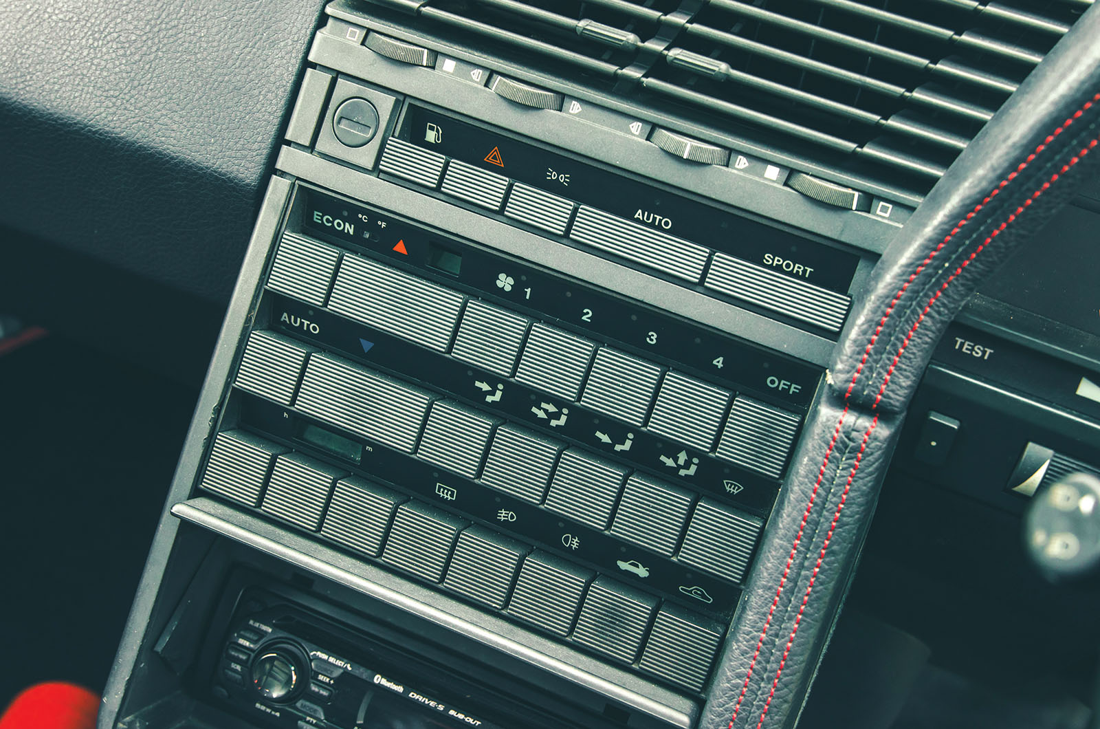 Classic & Sports Car – Alfa Romeo 164, Saab 9000, Lancia Thema and Fiat Croma: four of a kind