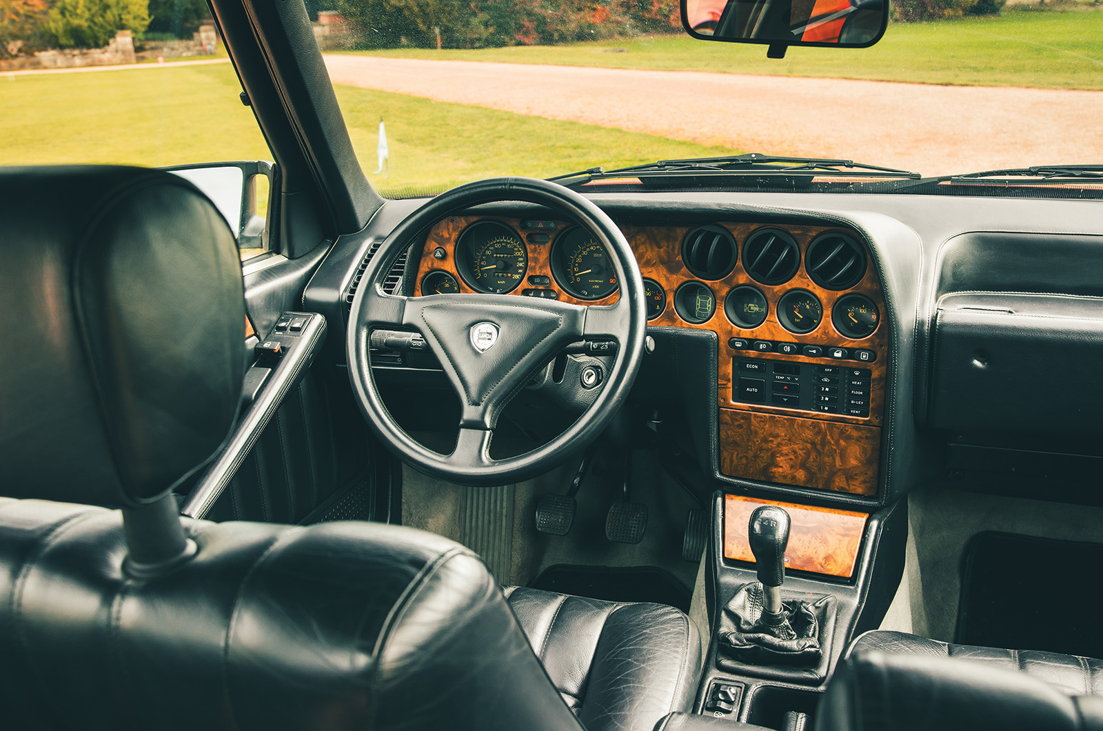 Classic & Sports Car – Alfa Romeo 164, Saab 9000, Lancia Thema and Fiat Croma: four of a kind