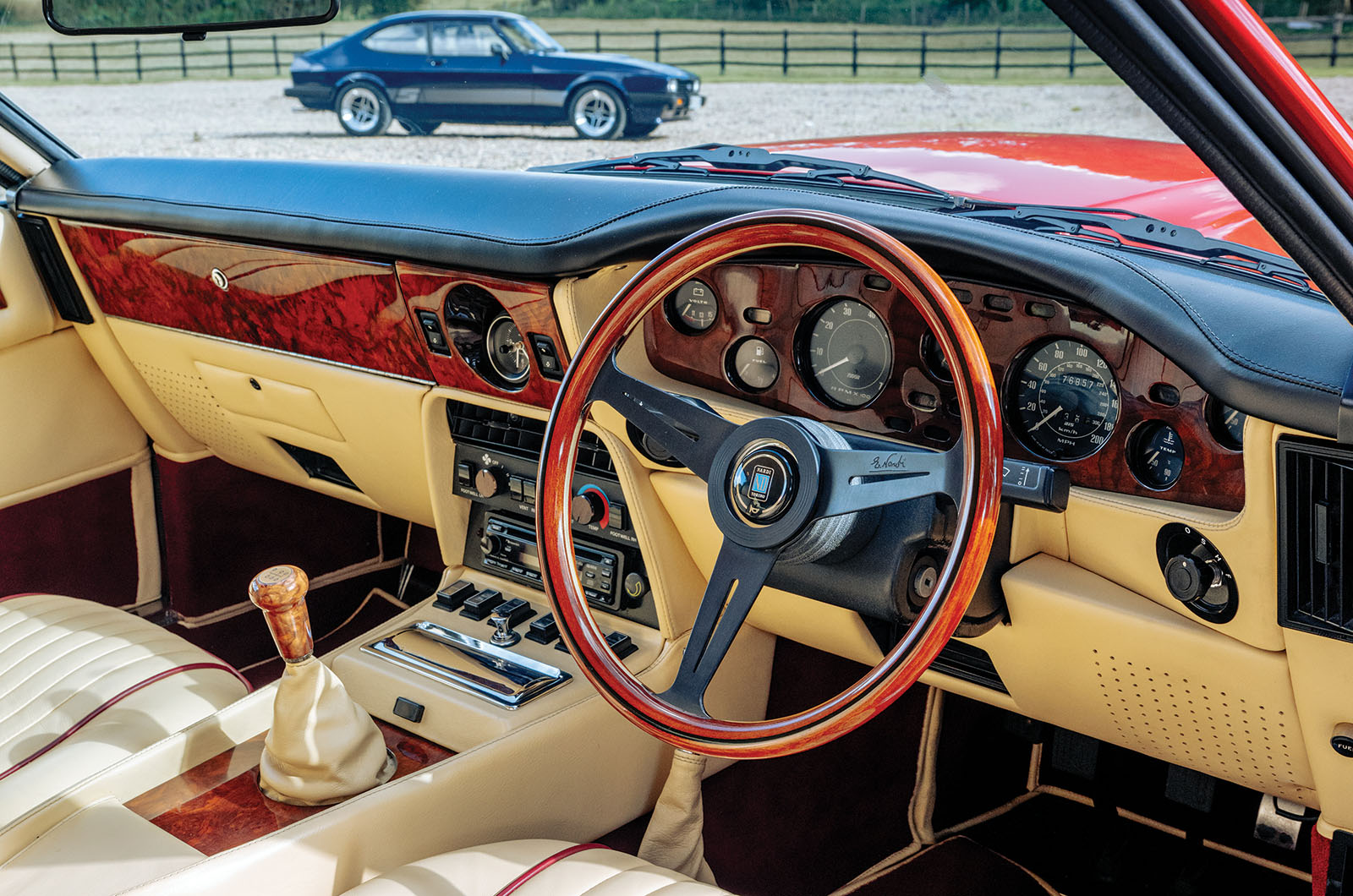 Classic & Sports Car – Aston Martin V8 Vantage X-Pack and Ford Capri 3.0S X-Pack: David vs Goliath