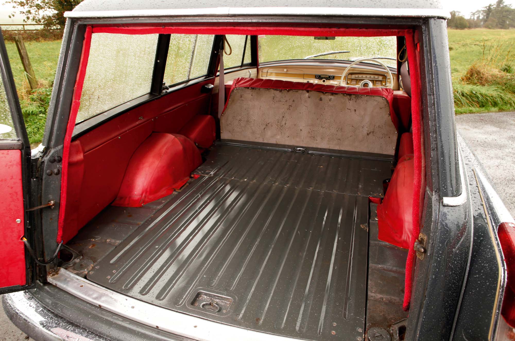 Classic & Sports Car – Borgward Isabella: Munich values, brewed in Bremen