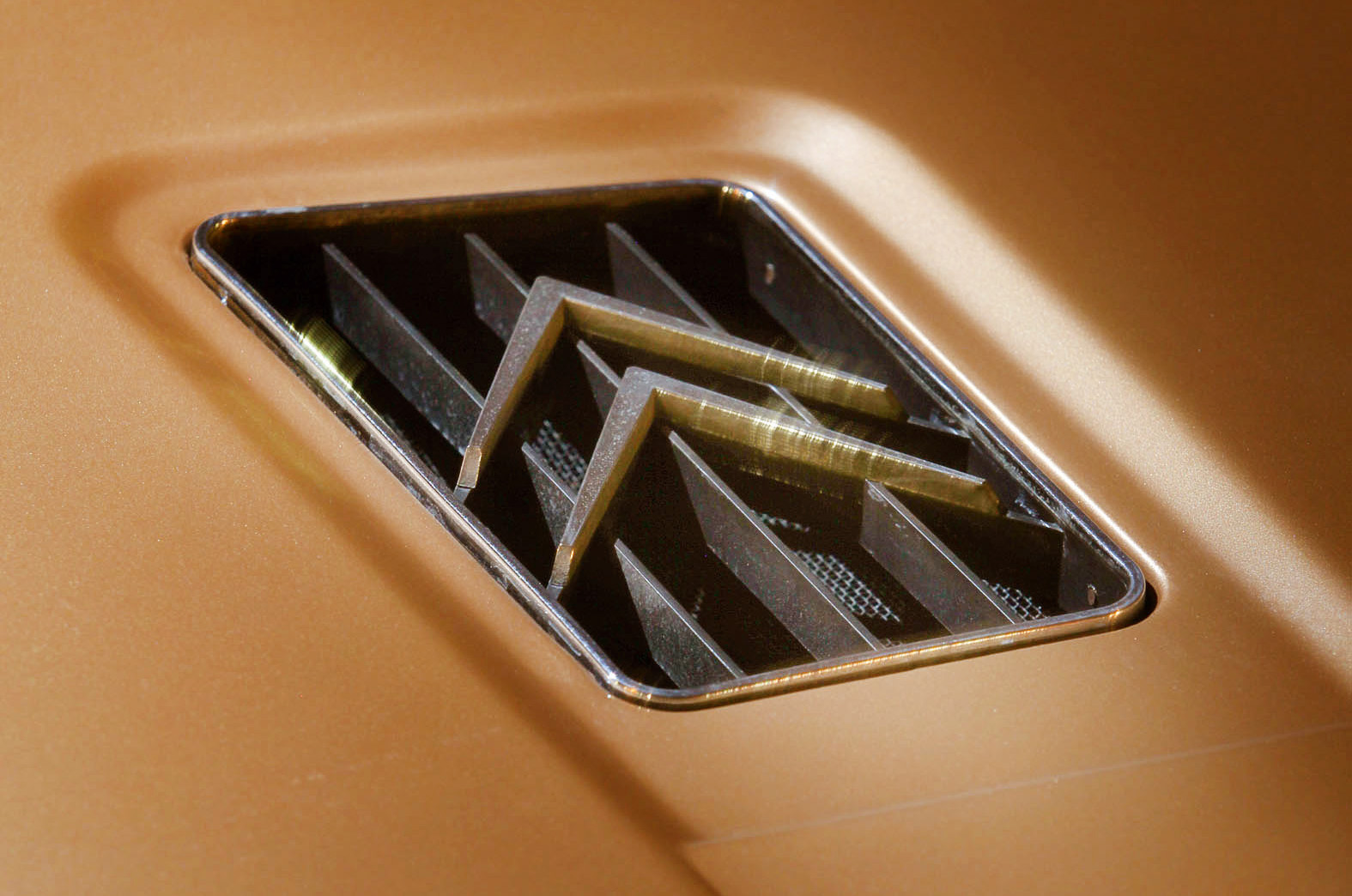 Classic & Sports Car – Citroën SM Mylord: Paris when it sizzles