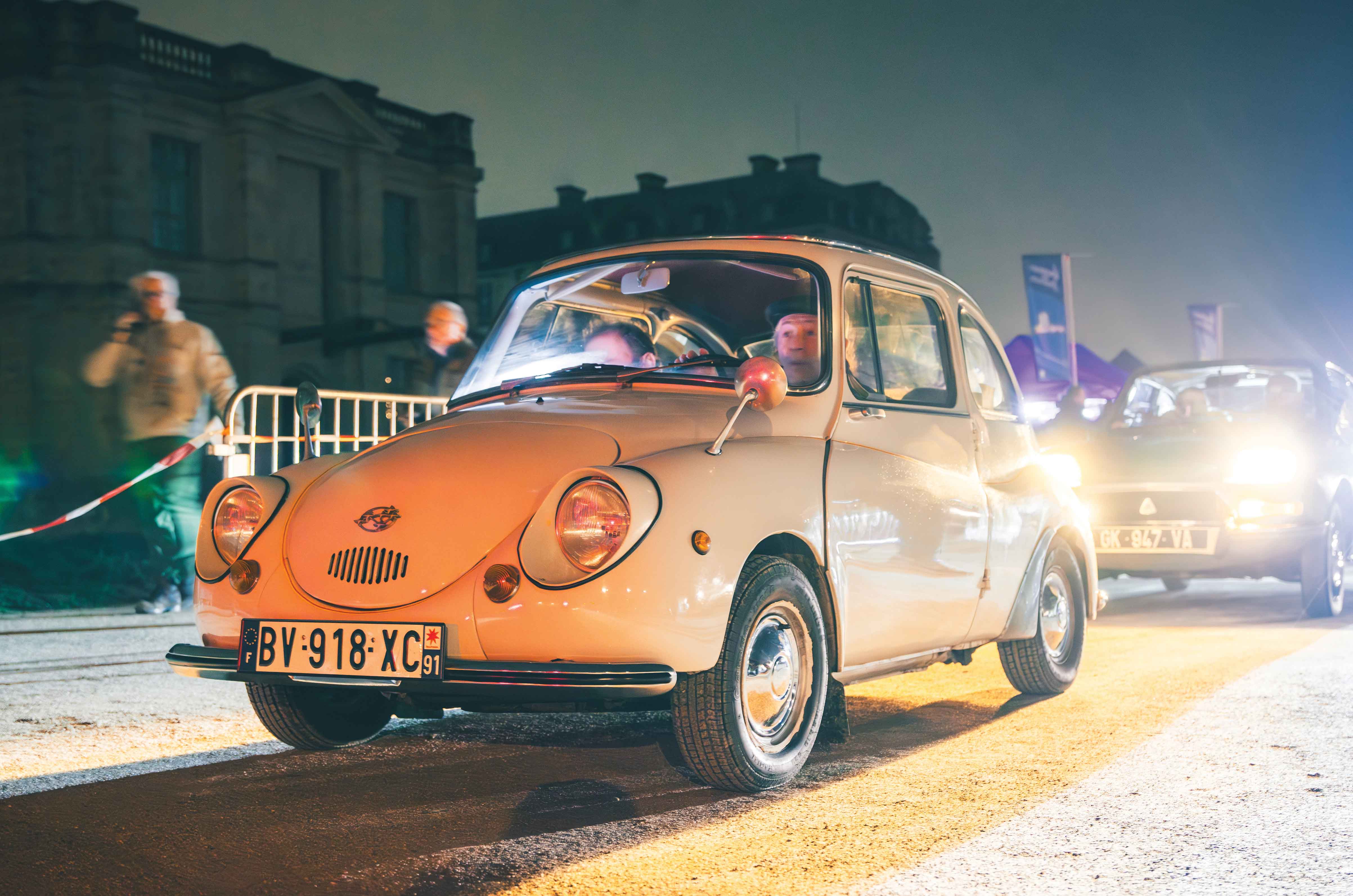 Classic & Sports Car – Classic cars in Paris: a dawn raid across the French capital