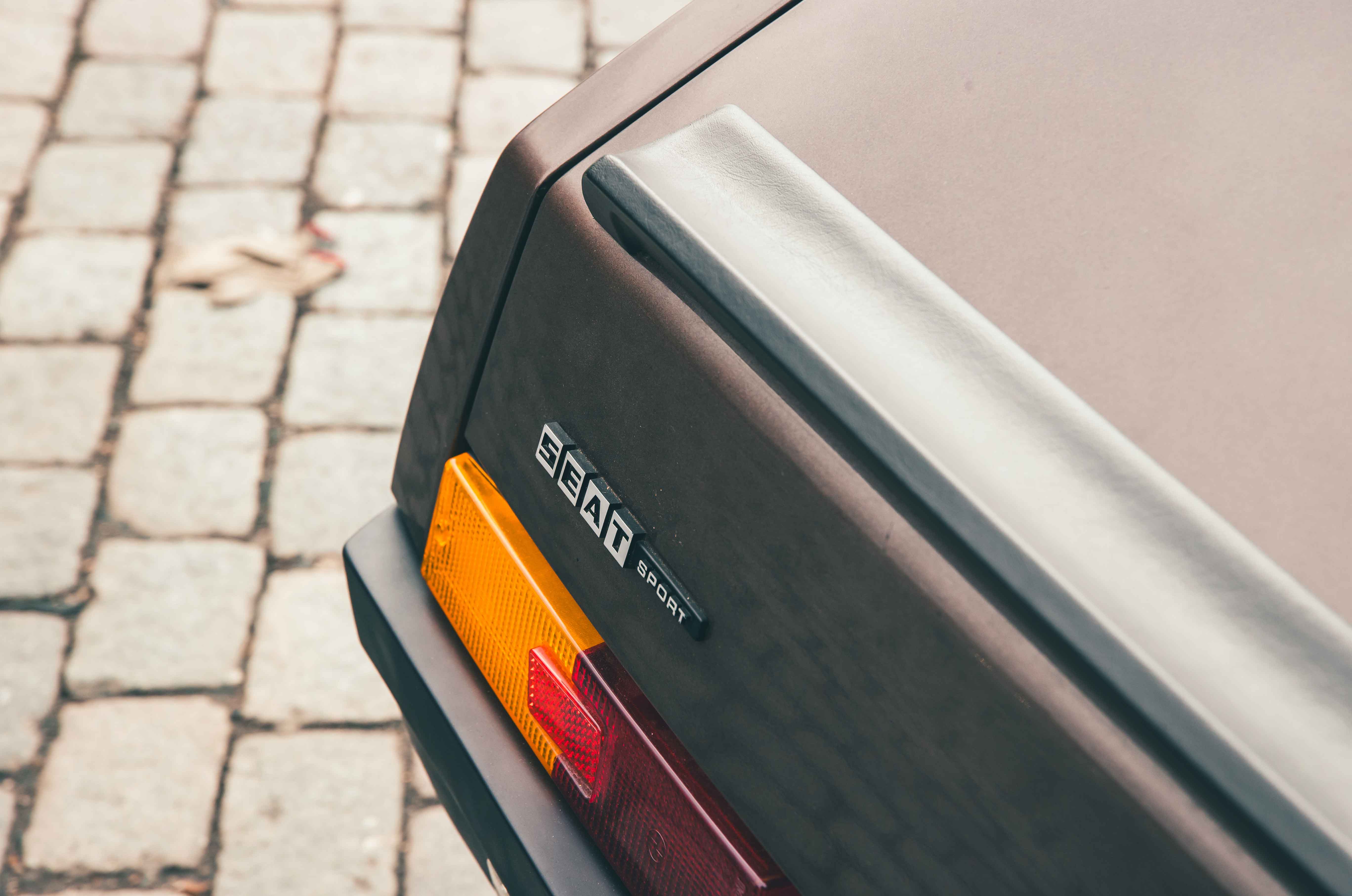 Classic & Sports Car – Classic cars in Paris: a dawn raid across the French capital