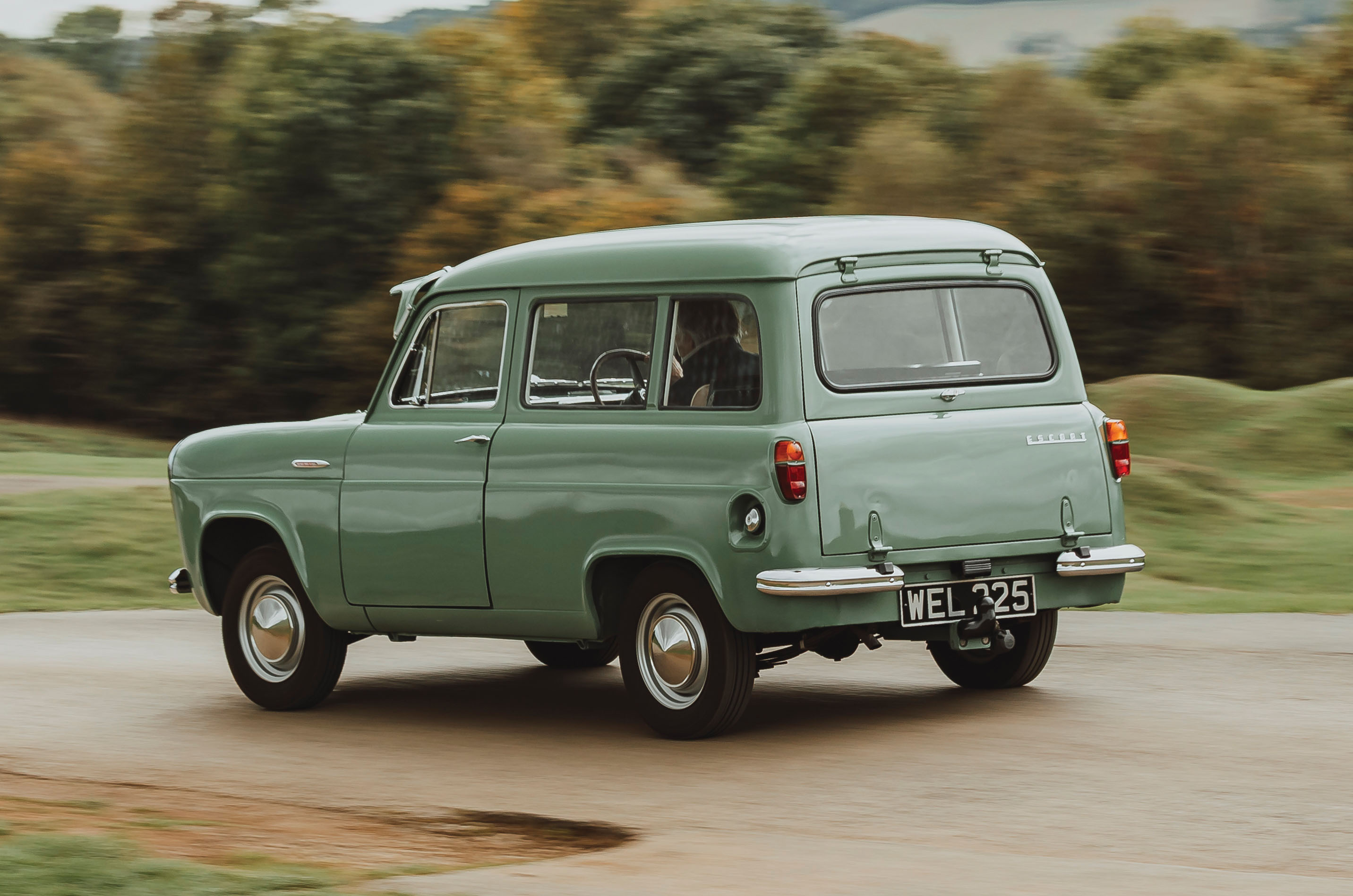 Classic & Sports Car – Ford Escort vs Standard 10 vs Hillman Husky: little boxes