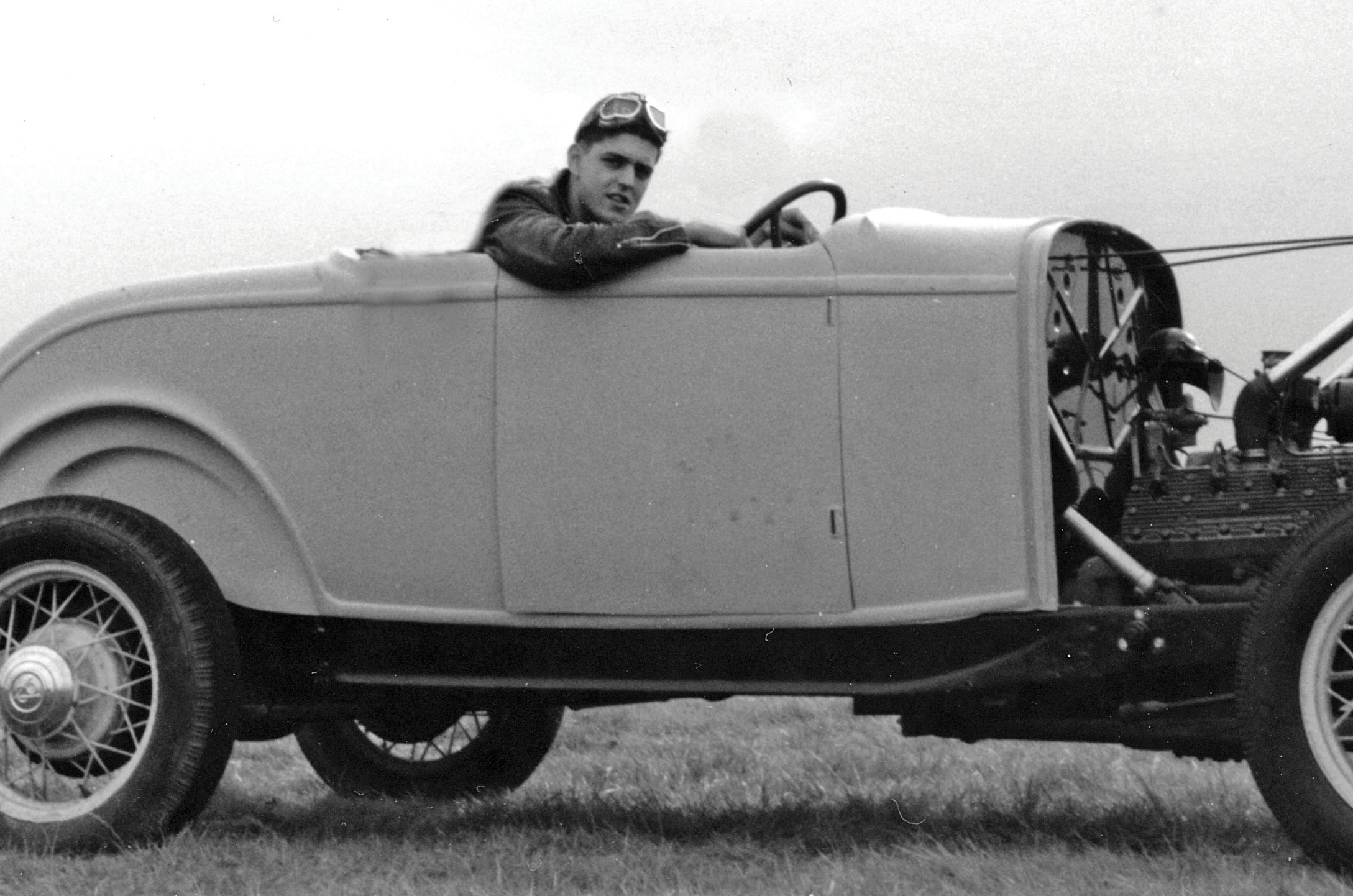 Classic & Sports Car – Low-Flyers hot-rod club: growing old disgracefully